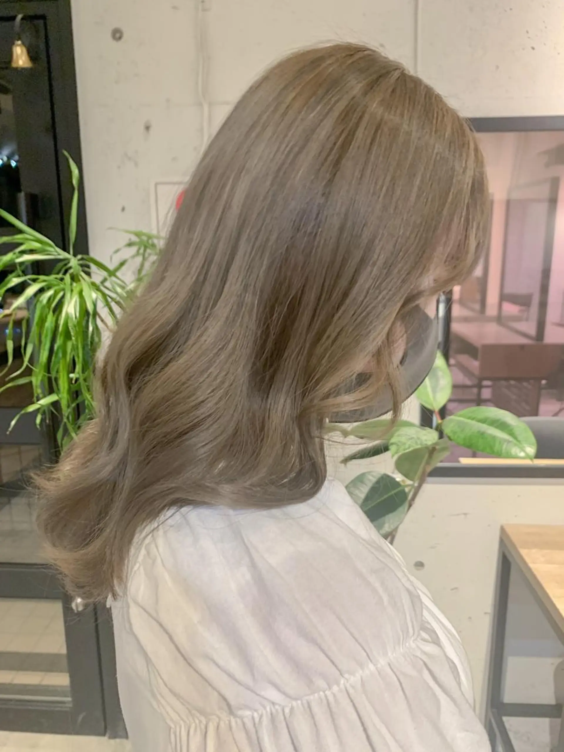 ミディアム カラー ヘアアレンジ ヘアカラー トリートメント yuka .のヘアスタイル