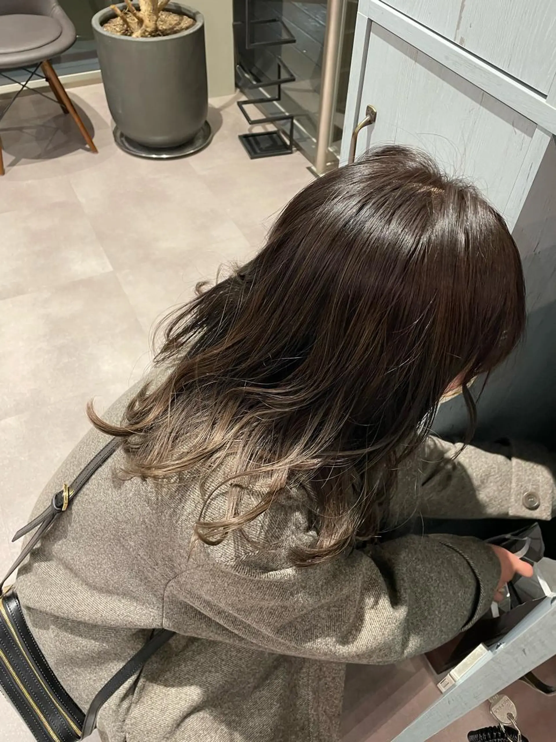 セミロング エギョモリ 外国人風カラー ハイライト 髪質改善 タンバルモリ ヘアカラー 韓国風/オシャレ /縮毛矯正/滝口琴未のヘアスタイル