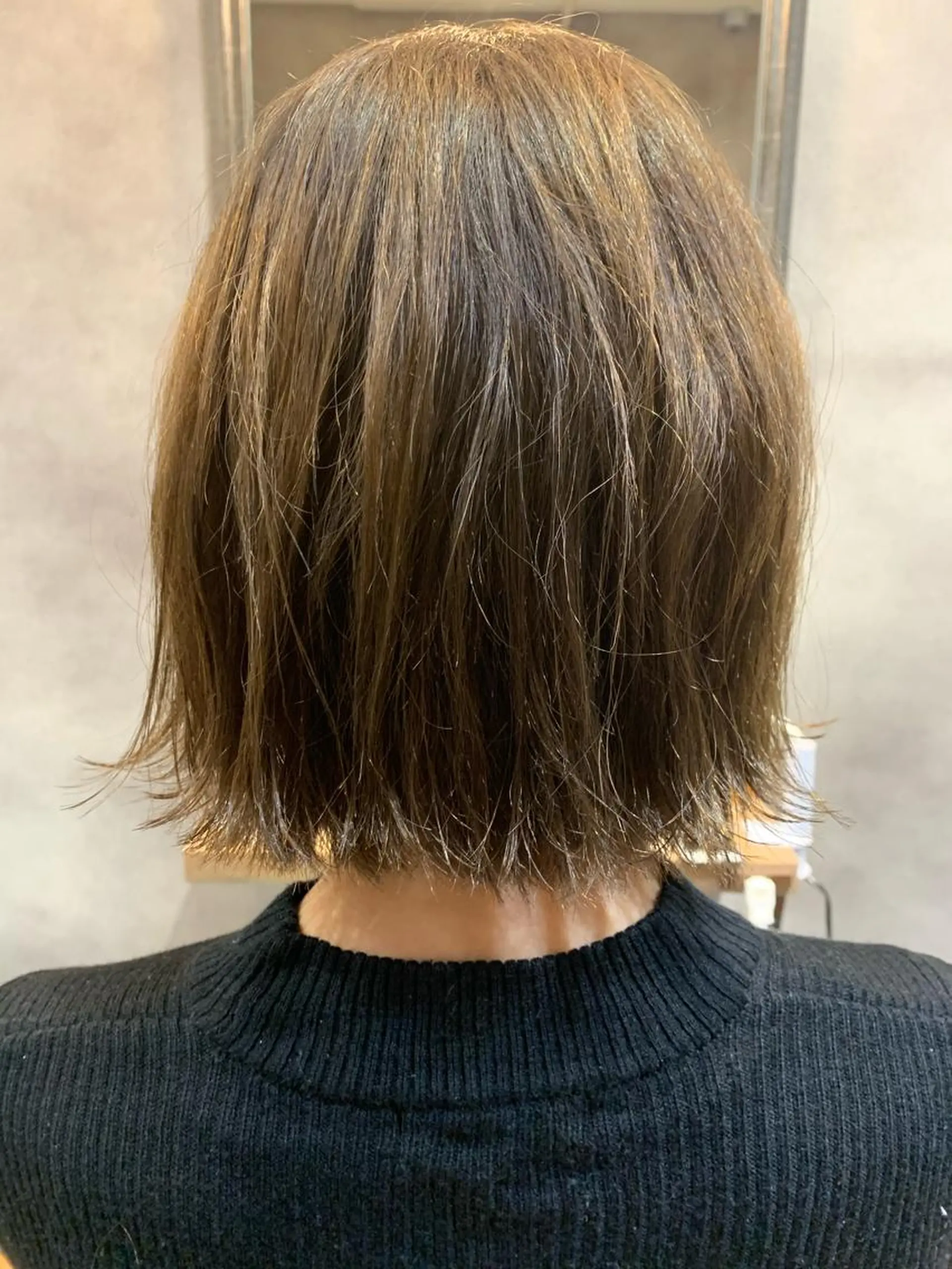 ショート 切りっぱなしボブ ボブ CHIC 岩下真衣のヘアスタイル