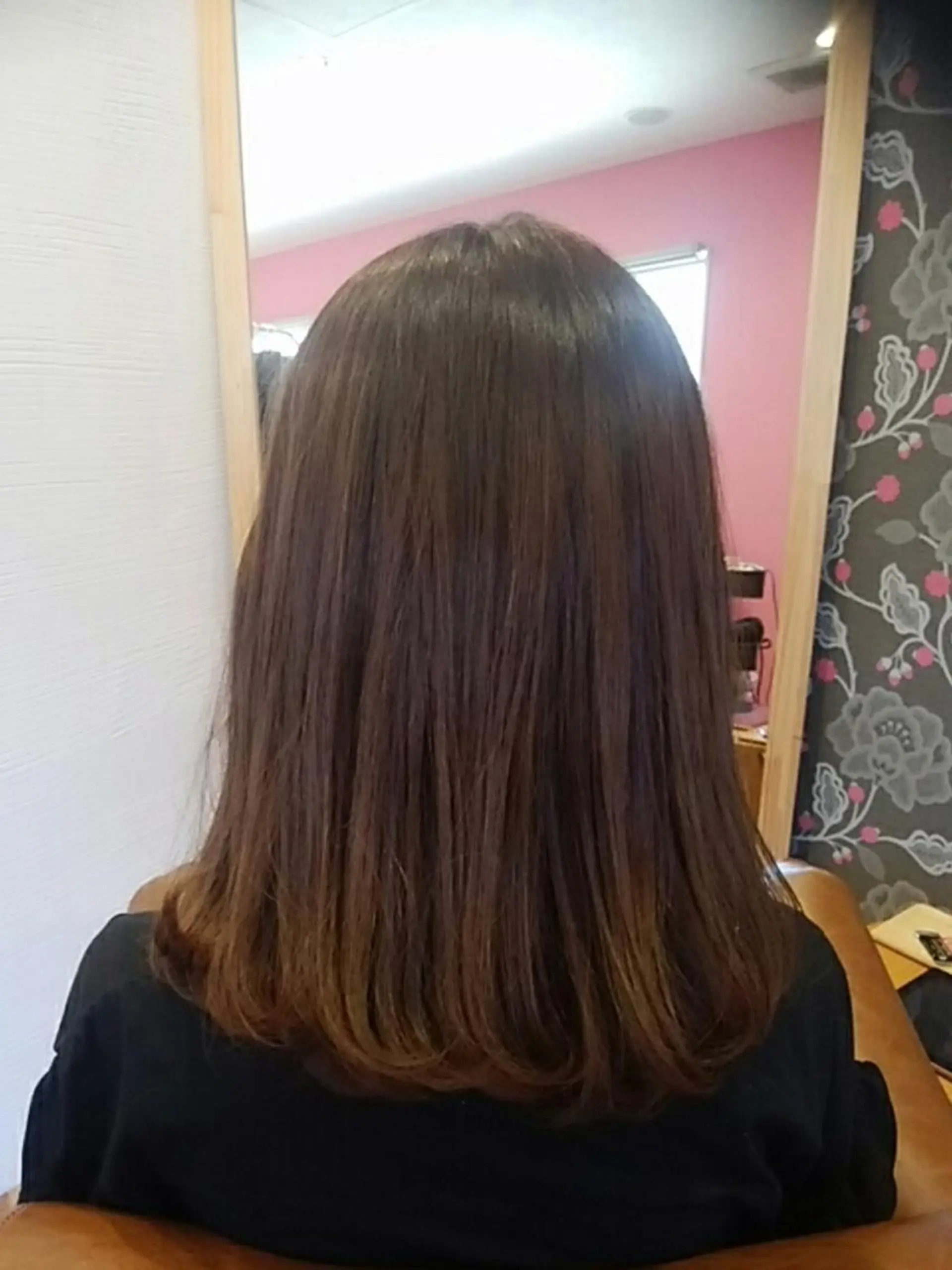 カラー ミディアム グラデーションカラー ブリーチなしWカラー /酸性ストレート河本のヘアスタイル