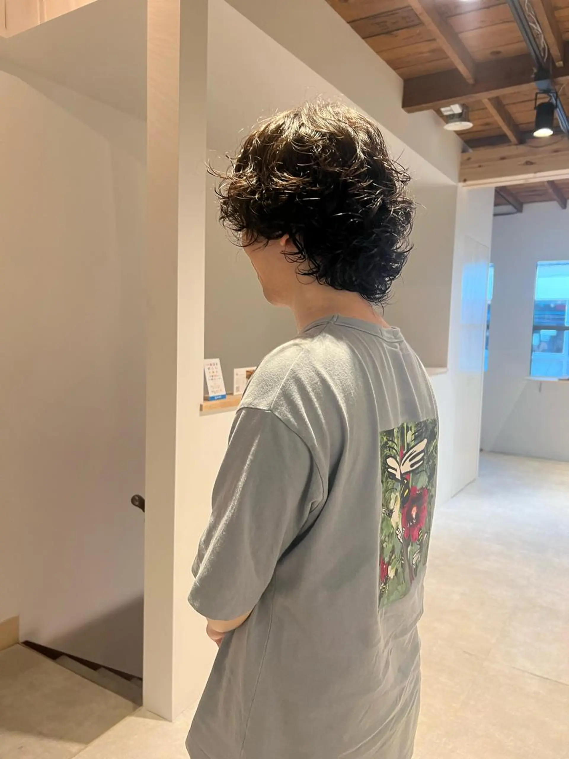 ミディアム パーマ メンズ ミディアムパーマ メンズパーマ io濱川 遥のヘアスタイル