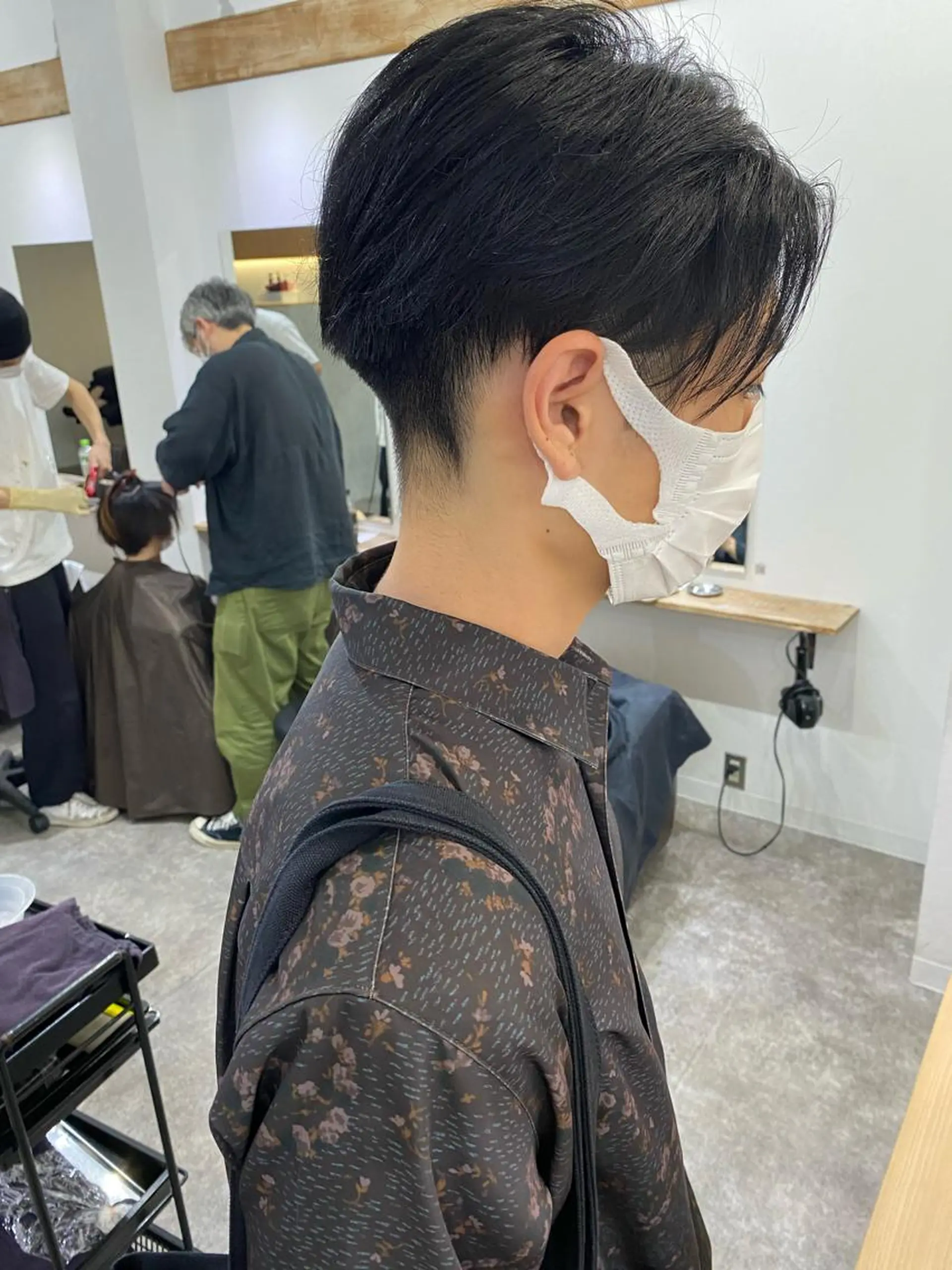 ショート カラー パーマ ヘアアレンジ メンズ キッズ ネイル マツエク・マツパ 刈り上げ メンズネイル カット 森貴裕/ベージュ/ パーマ/オリーブのヘアスタイル