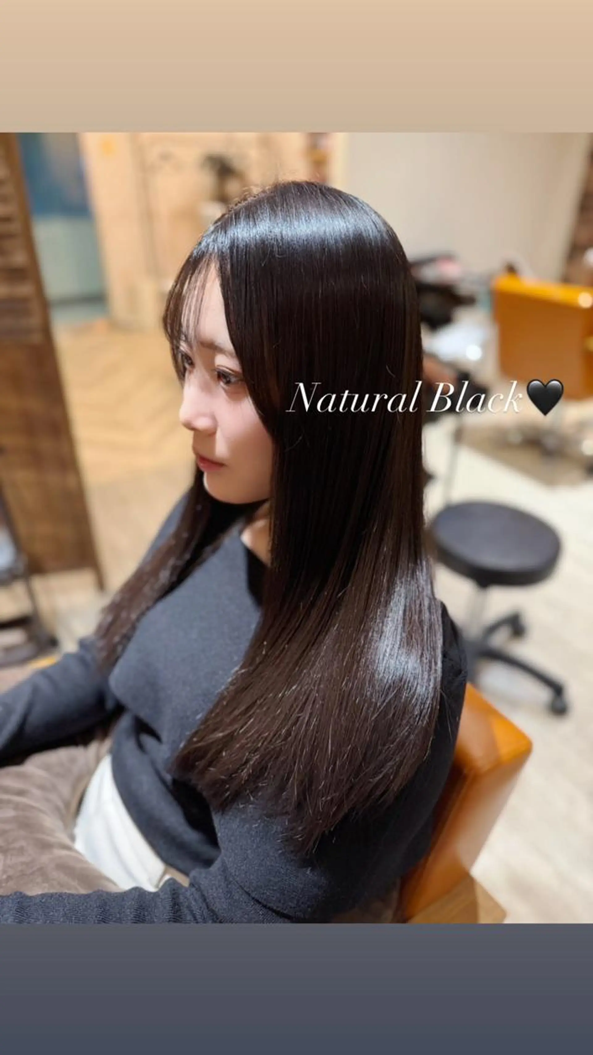 セミロング カラー AROMA awanoのヘアスタイル