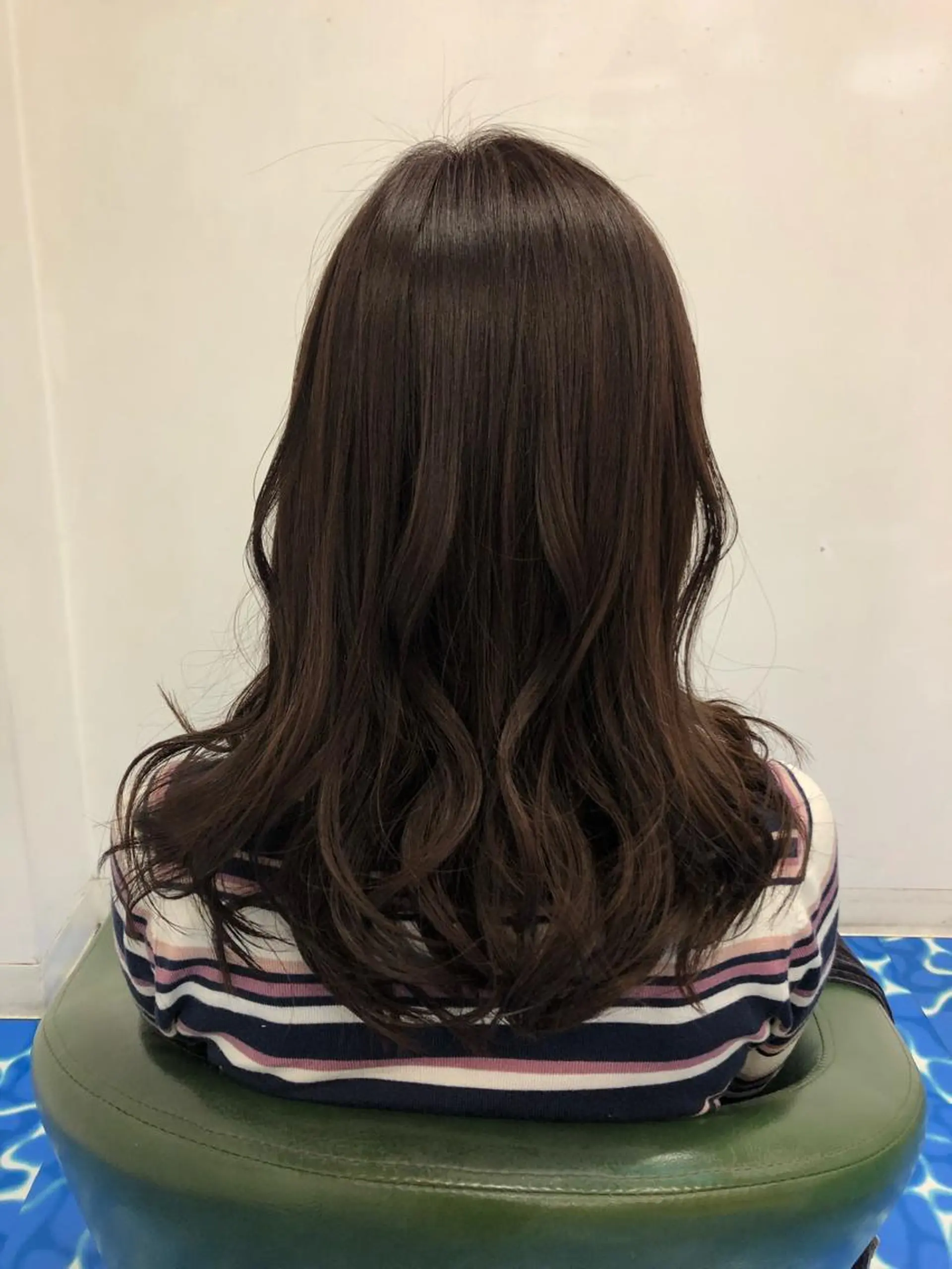 カラー CoCooN Hiromiのヘアスタイル