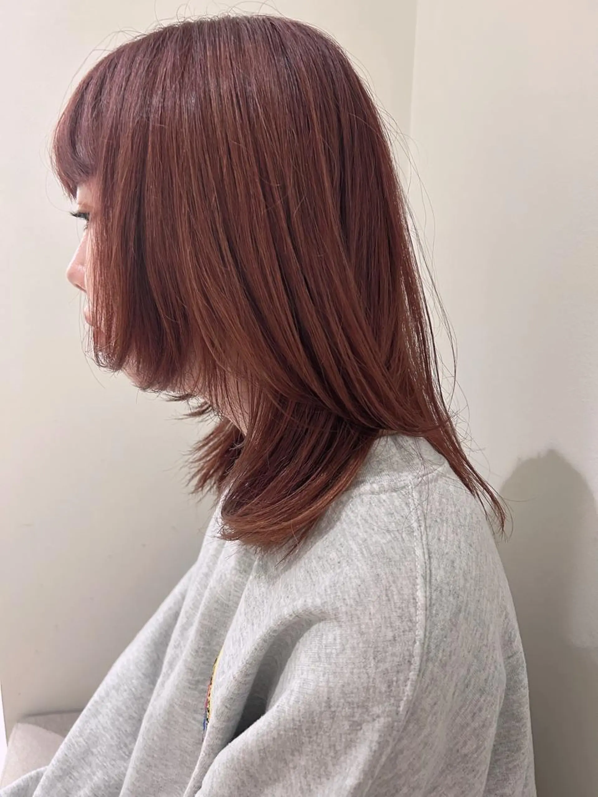 セミロング カラー 💛🤍U too e’s 鎌倉🧸のヘアスタイル
