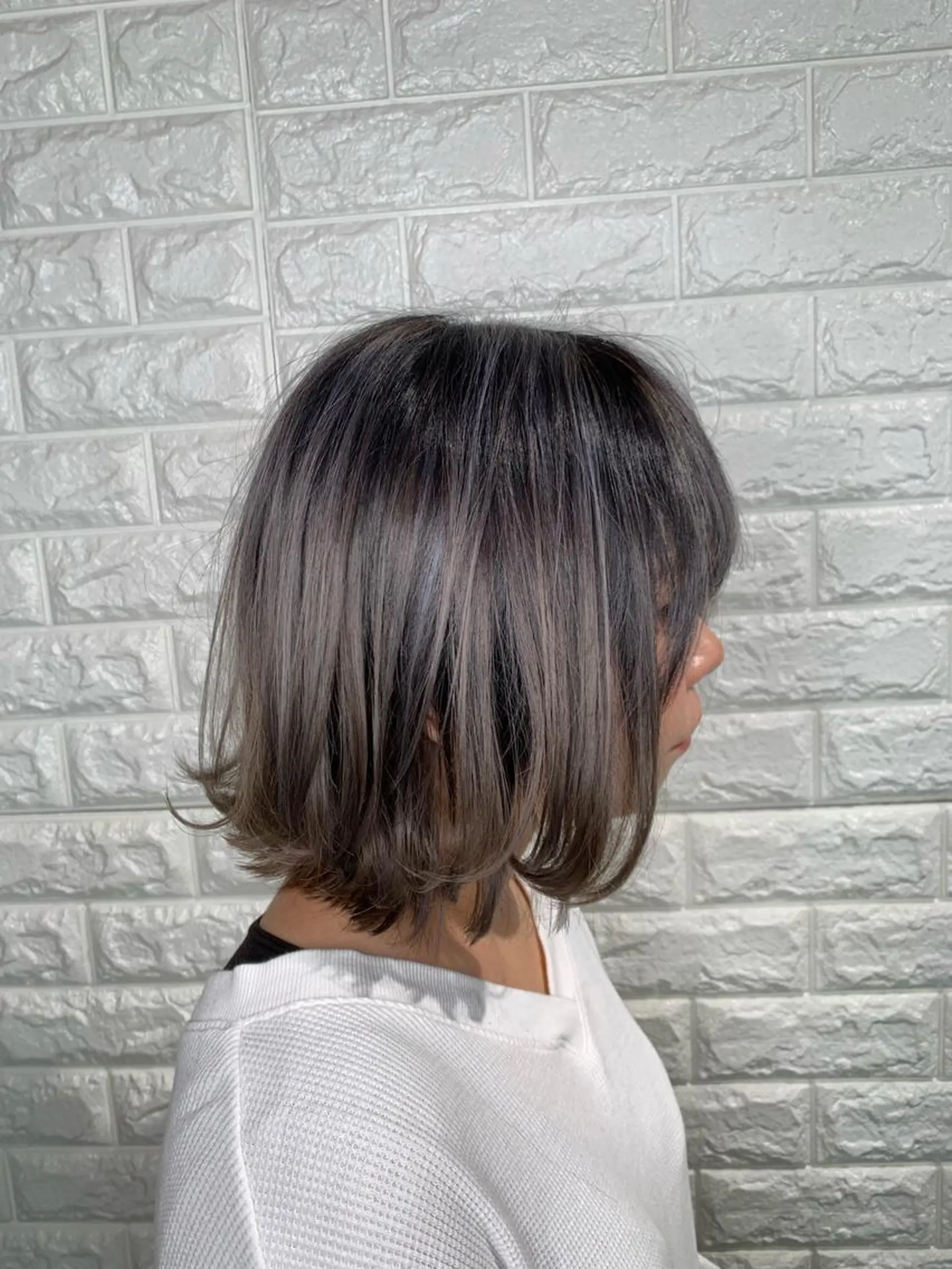 ミディアム カラー バレイヤージュ グレージュ レイヤーカット カット ヘアカラー トリートメント ヘッドスパ Lee東三国 店長 谷辻誠志のヘアスタイル