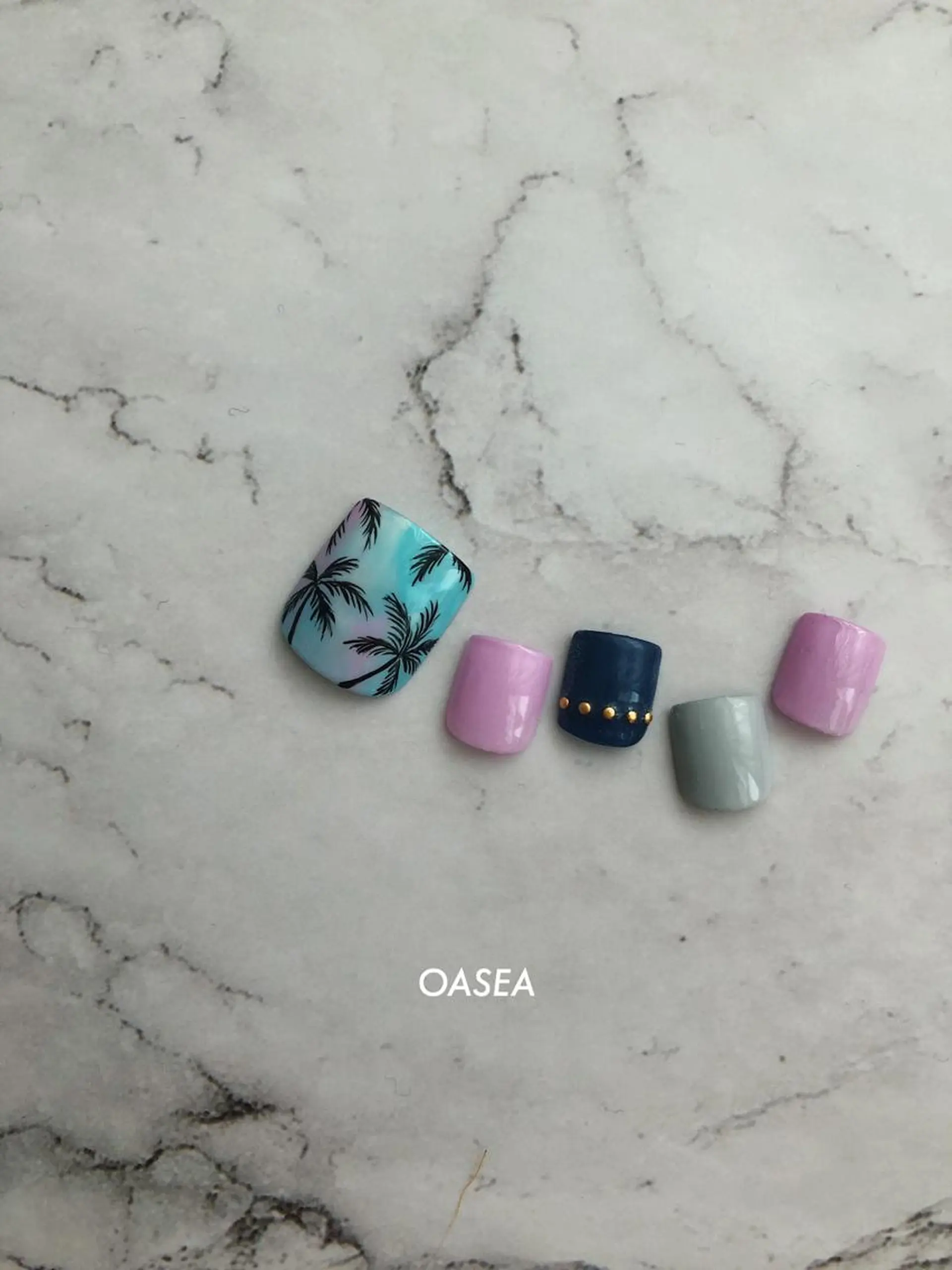 ネイル 🌞💜 KAORI 🌴のネイルデザイン