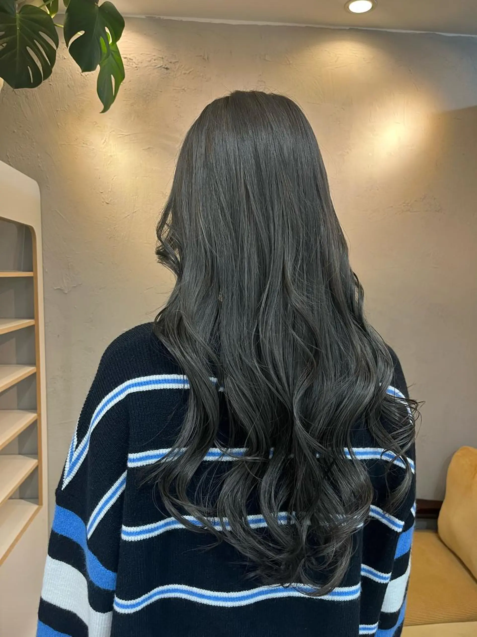 ロング カラー ブリーチ 🫧tomoka 透明感カラー🫧のヘアスタイル