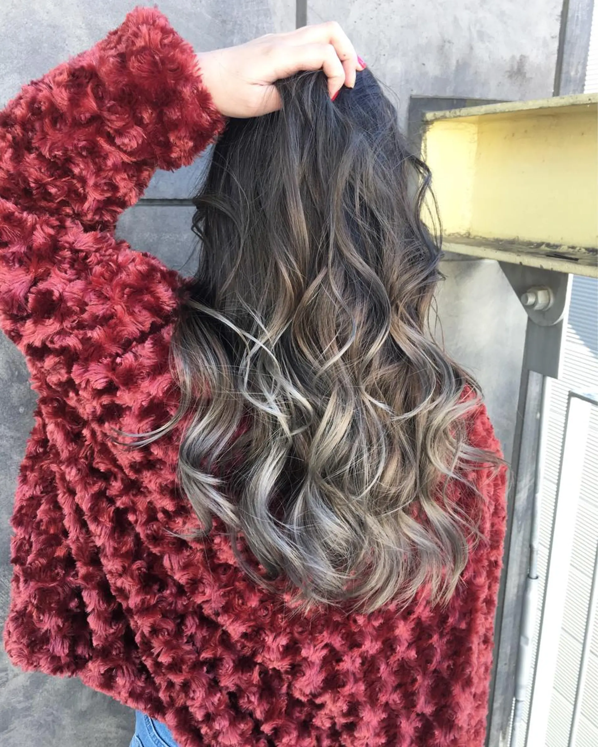 ロング カラー グラデーションカラー レイヤーカット BLend 渋谷のヘアスタイル