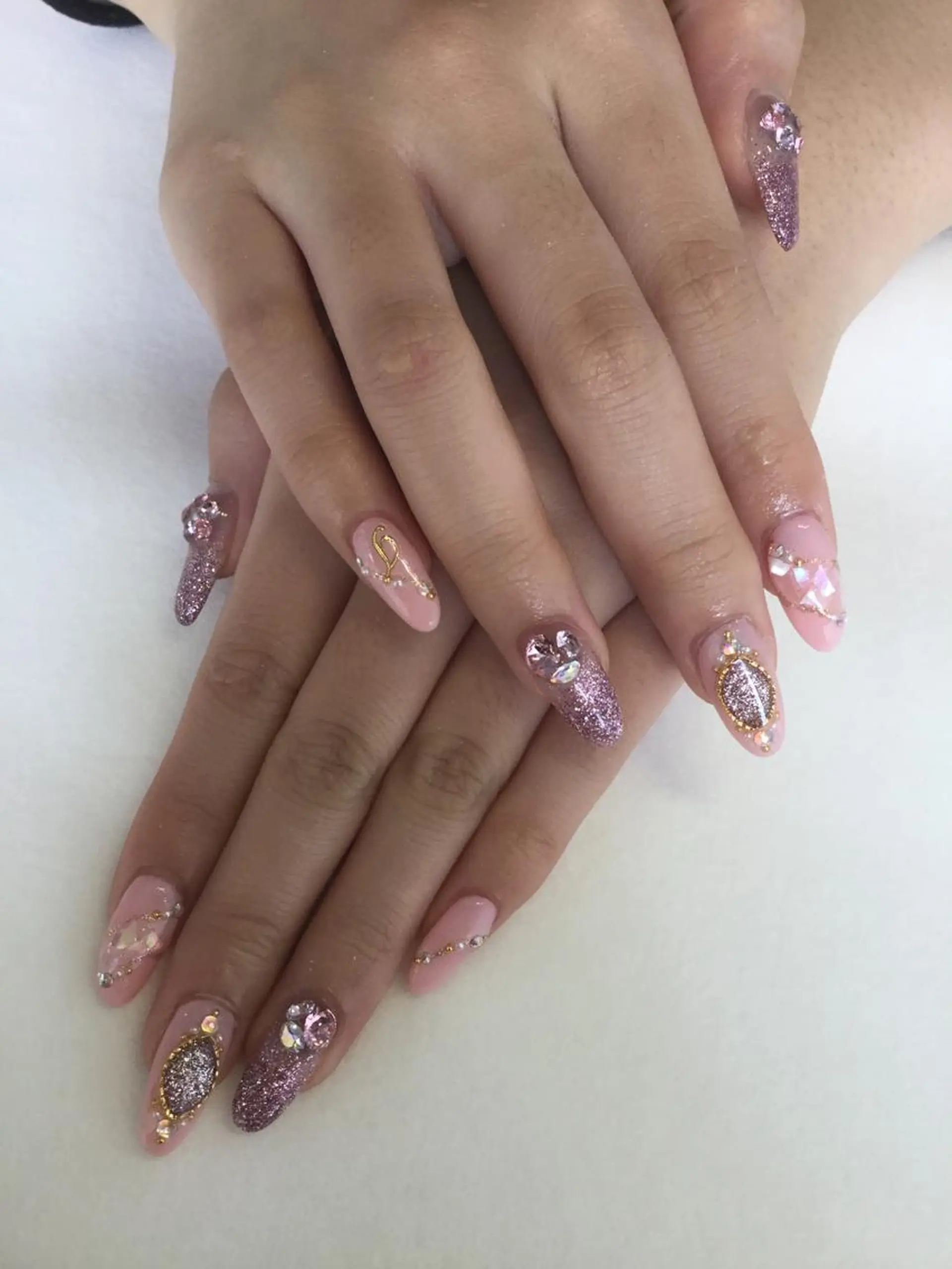 ネイル ハンドネイル 💎🐰 saki. m 🐰💎のネイルデザイン