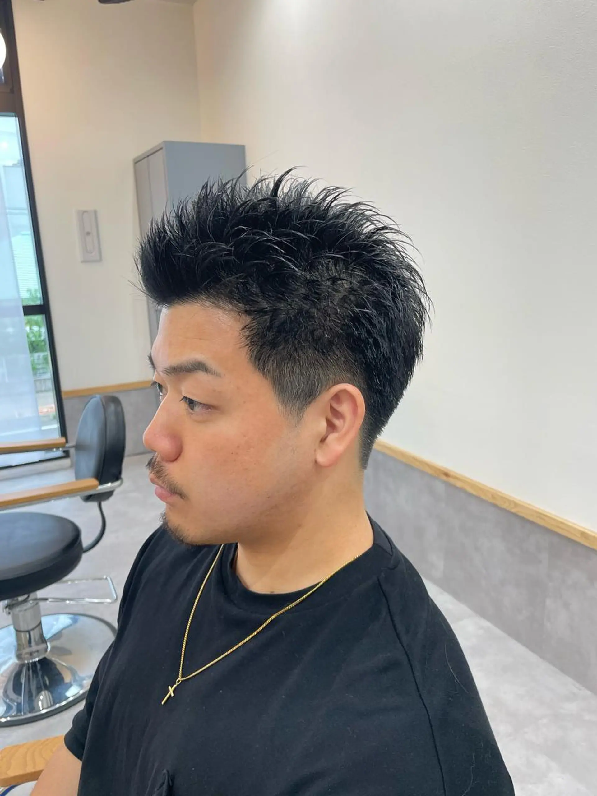 メンズ スパイキーショート 刈り上げ 髪質改善/ 上村旺武のヘアスタイル