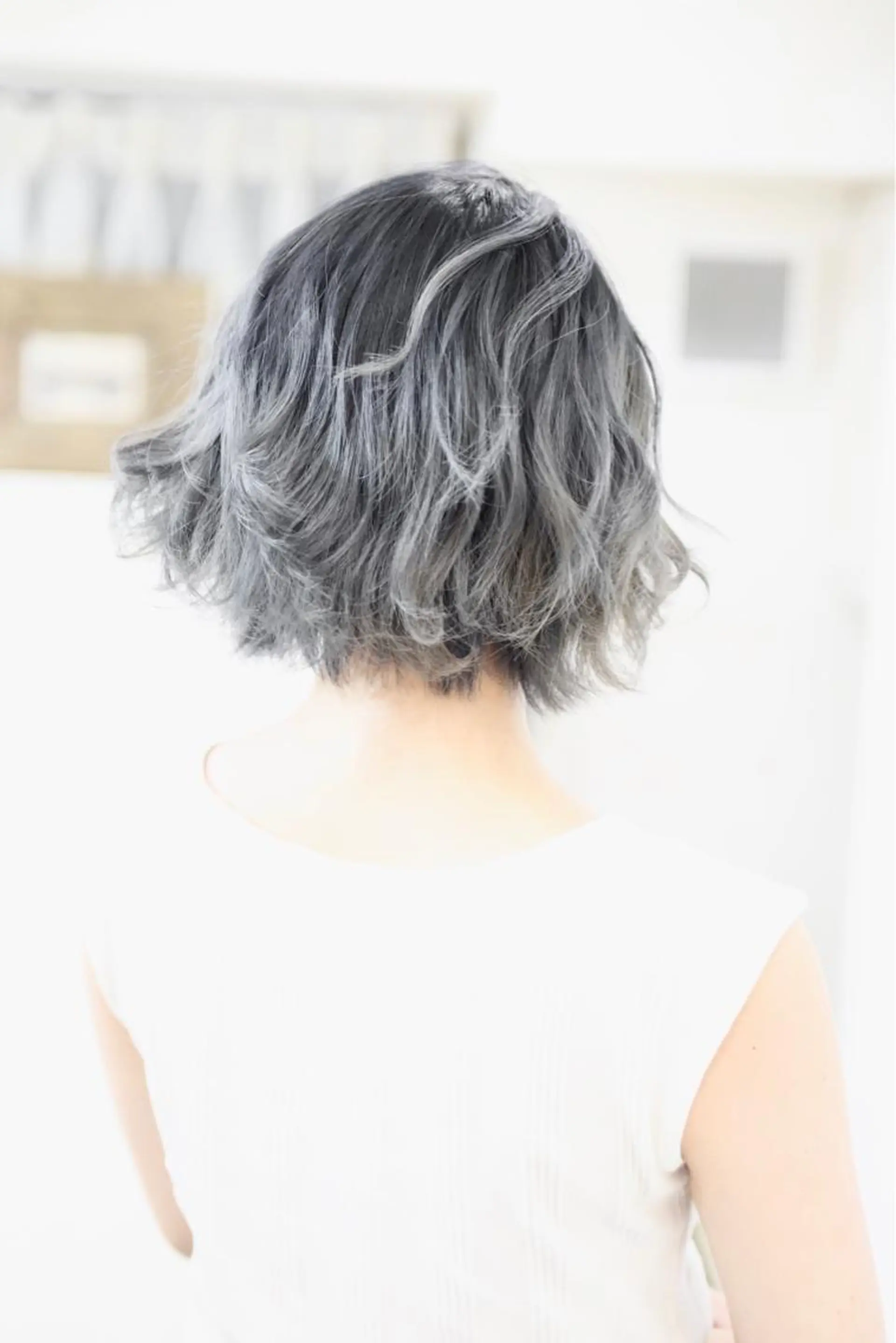 ショート カラー バレイヤージュ レイヤーカット 髪質改善酸性縮毛矯正 酸性ストレート◎鈴木のヘアスタイル