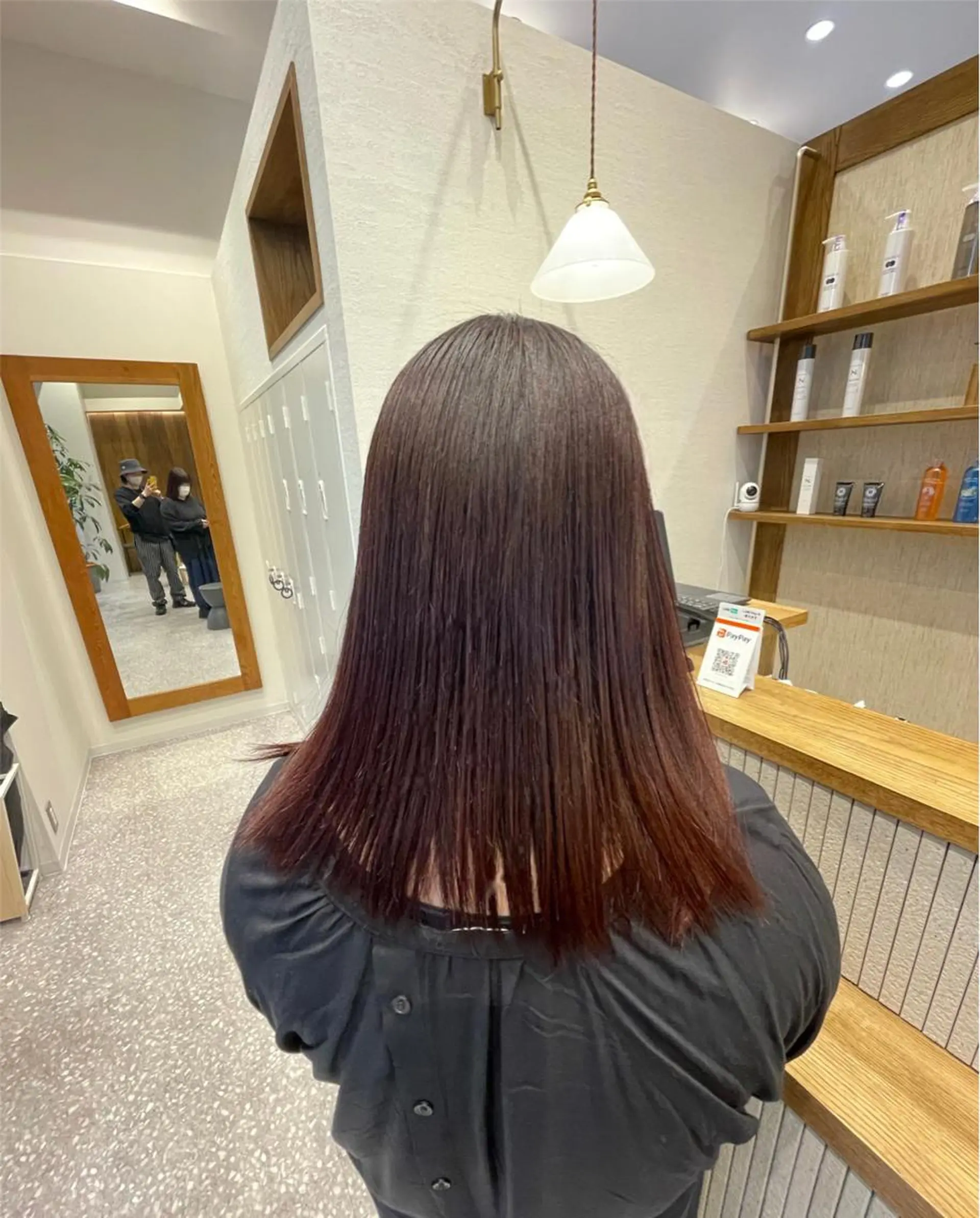 セミロング カット 縮毛矯正 トリートメント 荒木 理緒のヘアスタイル