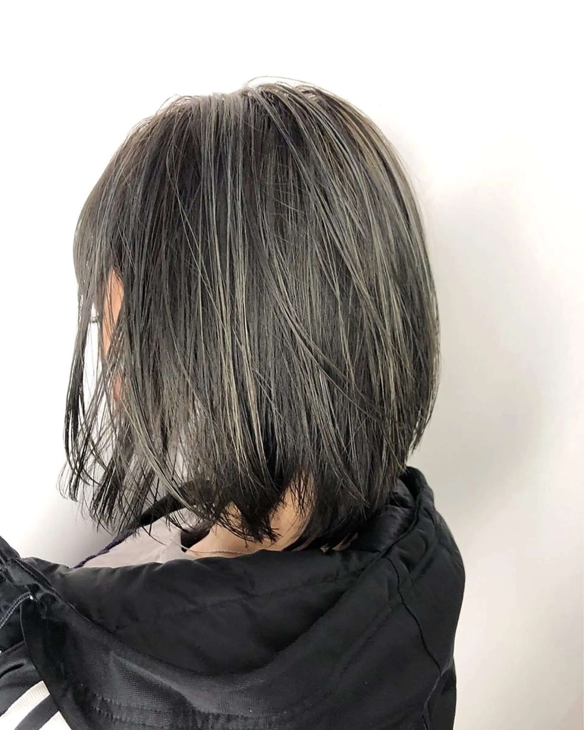 ショート カラー 🇰🇷カルマパーマ kaito🇰🇷のヘアスタイル