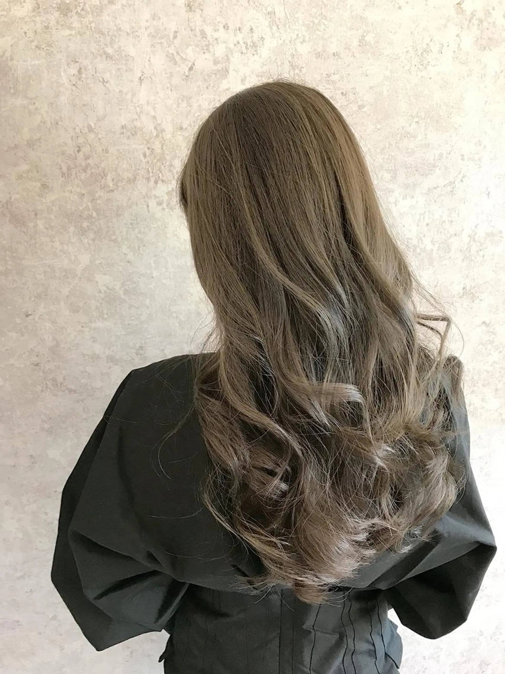 ミディアム カラー パーマ 小顔カット✨ 透明感カラー/村上のヘアスタイル