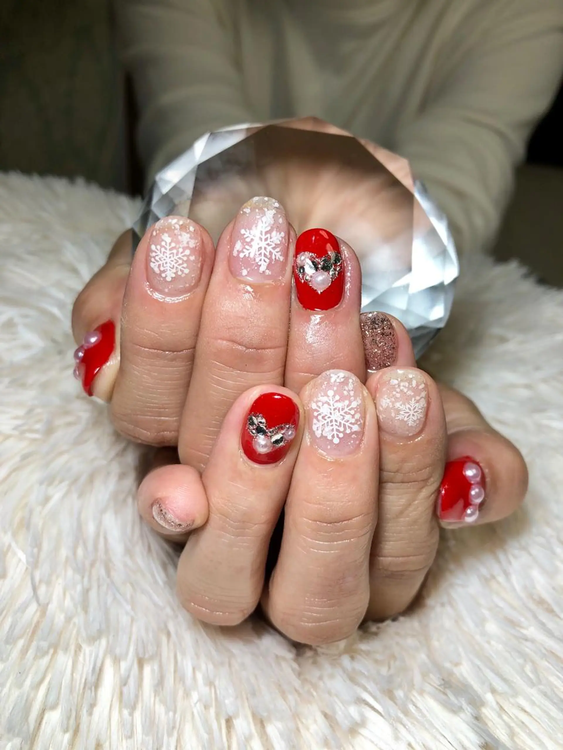 ミディアム カラー パーマ ヘアアレンジ キッズ ネイル マツエク・マツパ ハンドネイル 荒木 莉奈のネイルデザイン