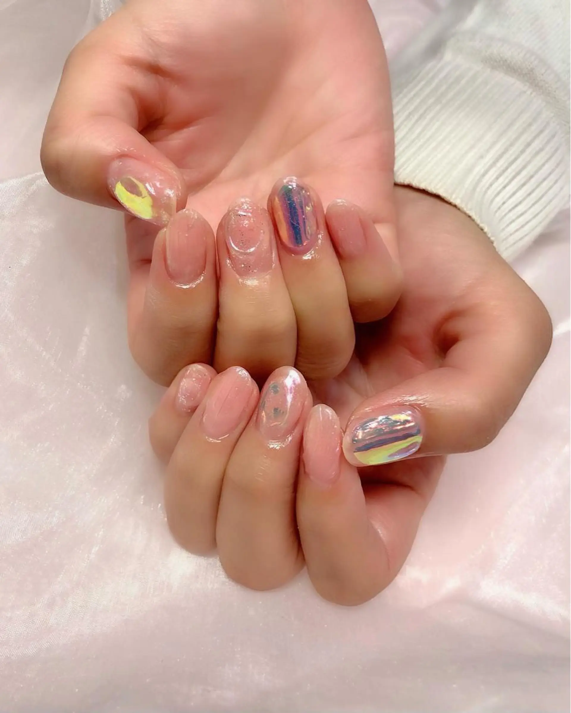 ネイル オーロラネイル 氷ネイル・うるうるネイル 梅津 郁美のネイルデザイン