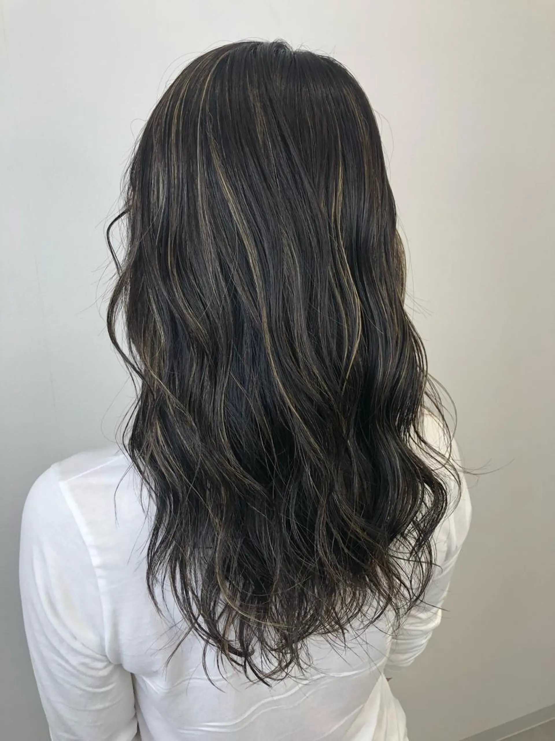 ロング カラー 鍵谷 公宏のヘアスタイル