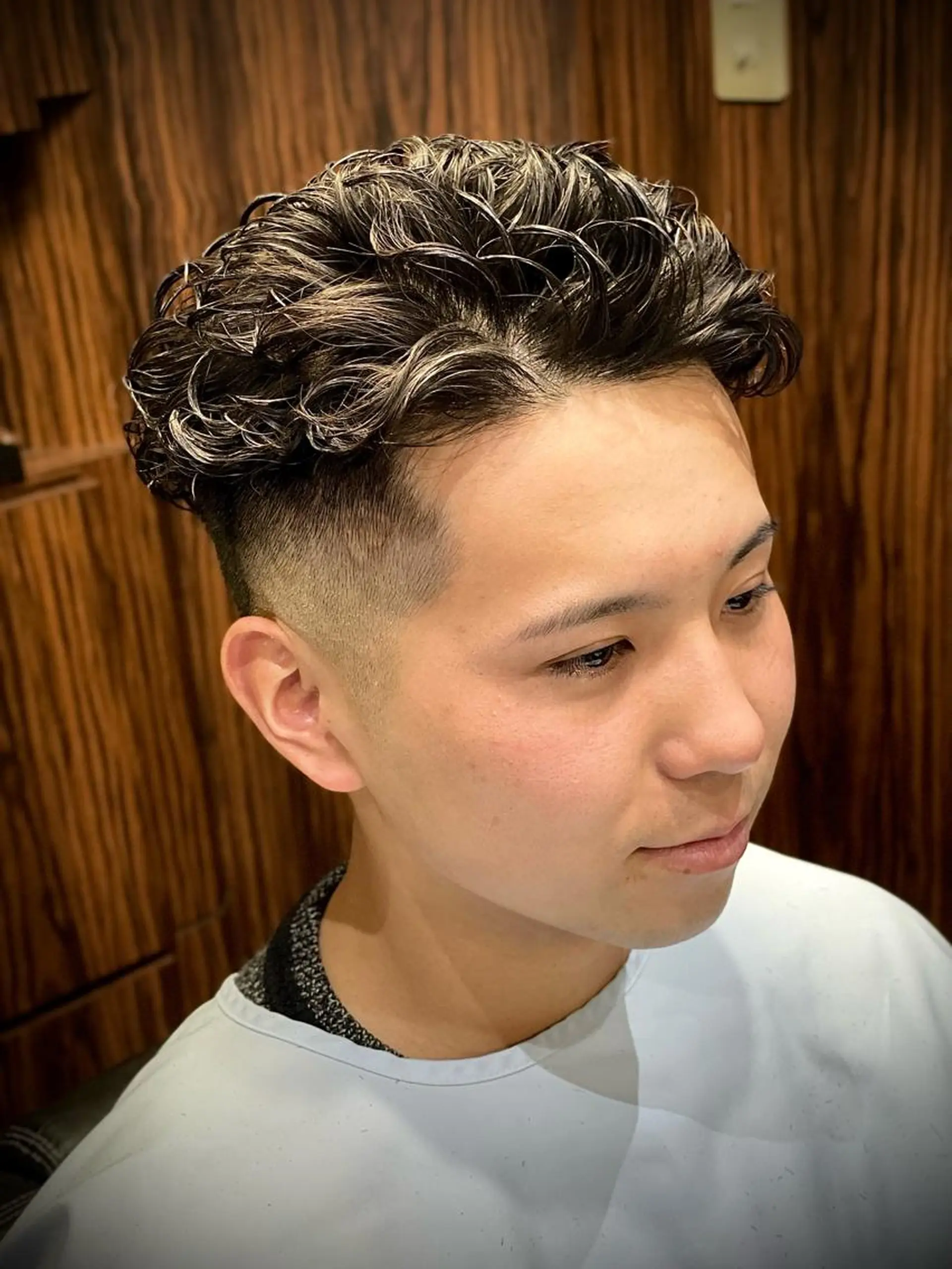 ショート パーマ メンズ 浅見 天翔のヘアスタイル