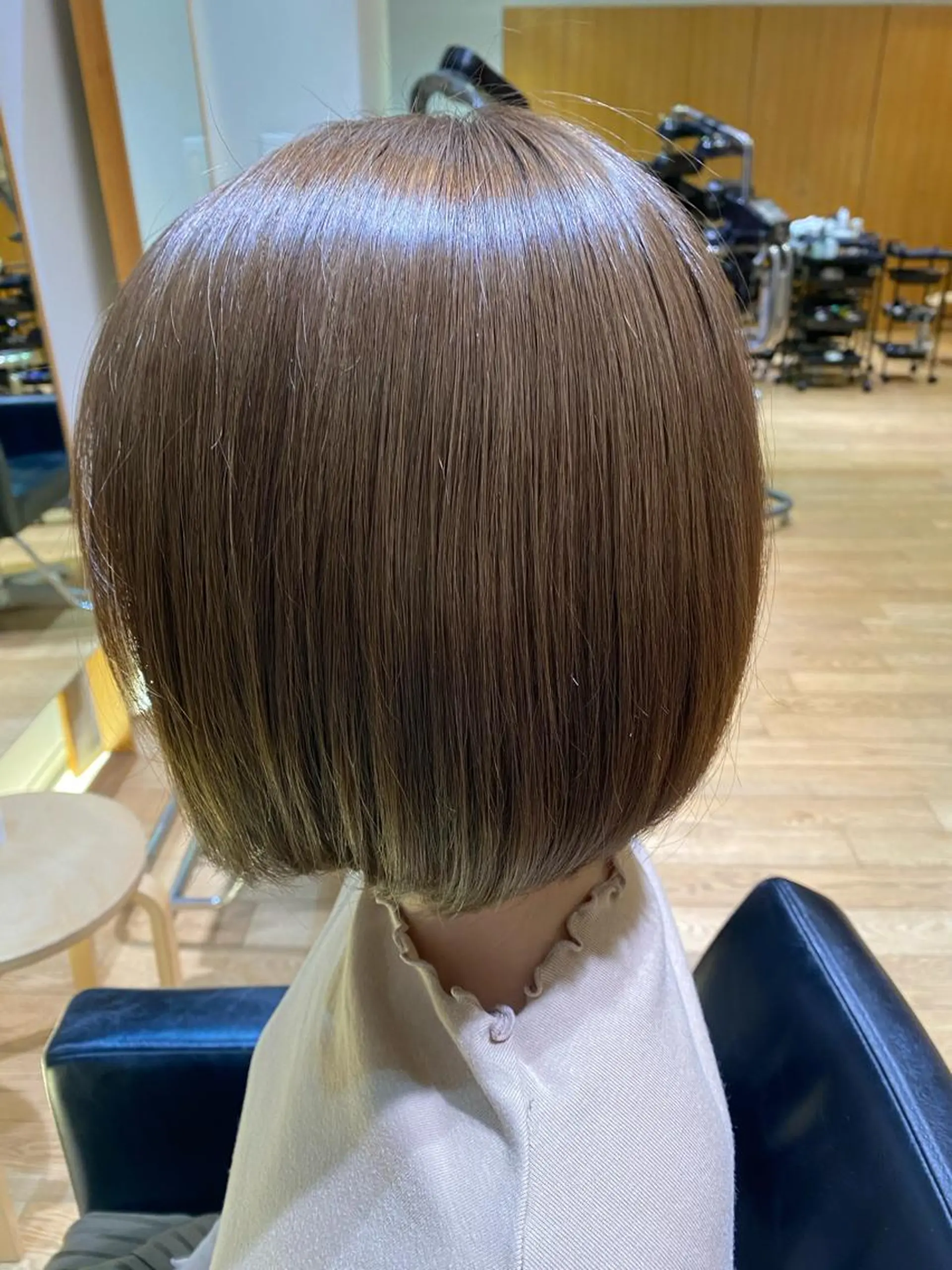 ショート ボブ コテ巻き風パーマ✨ かつみのヘアスタイル