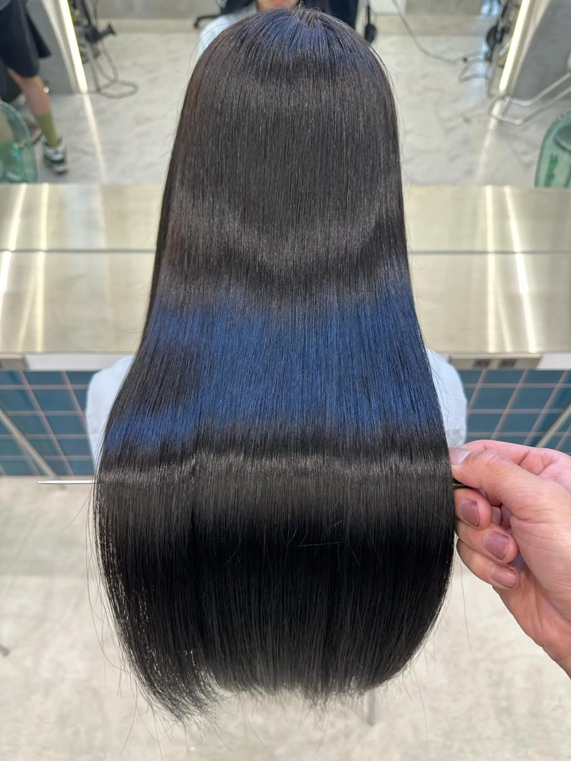 ロング ヘアカラー 縮毛矯正 Lond luce心斎橋所属・✨縮毛矯正✨レイヤー ホウダカズヒロのヘアスタイル