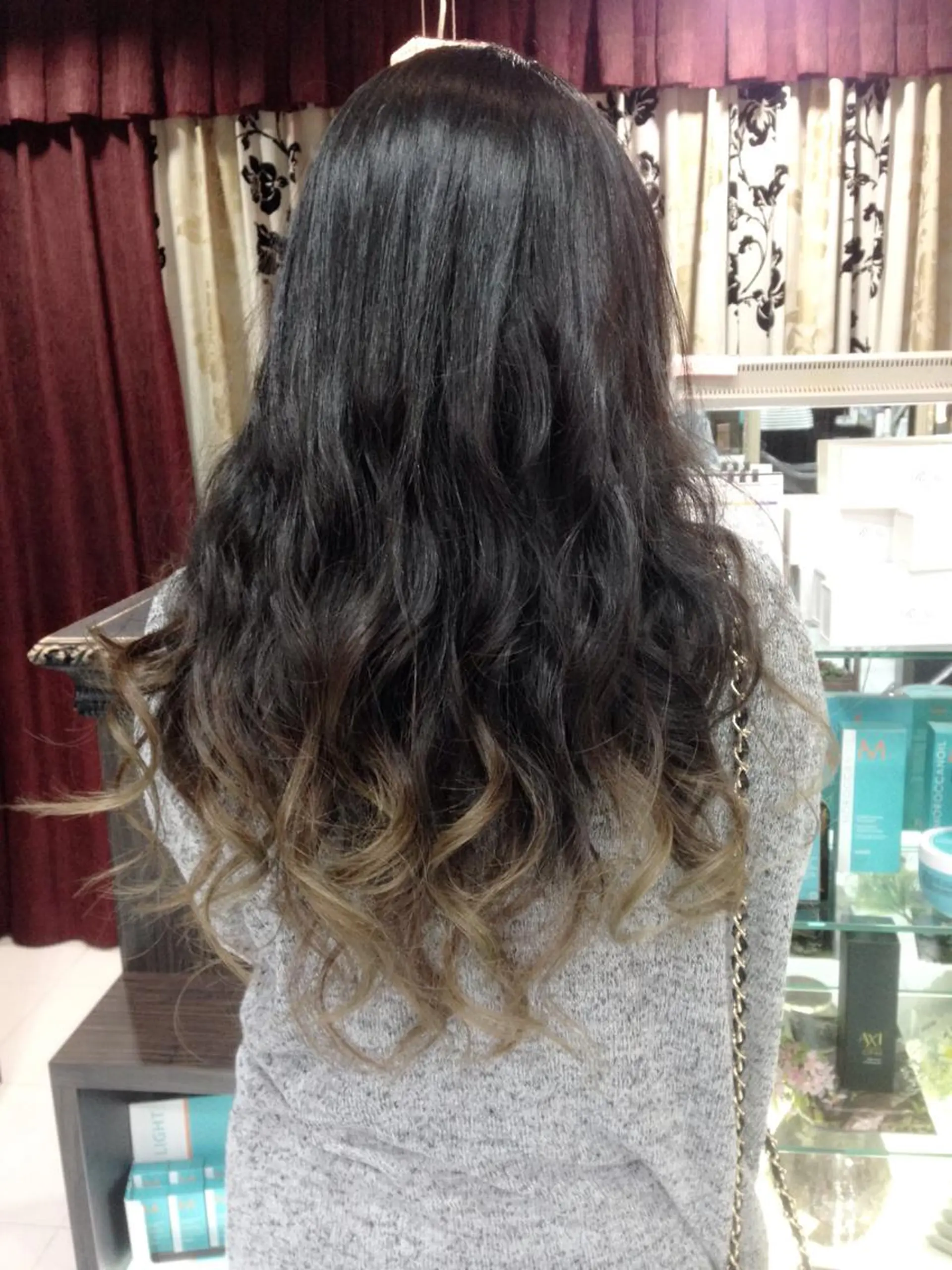 ミディアム セミロング ロング カラー boutique misakiのヘアスタイル