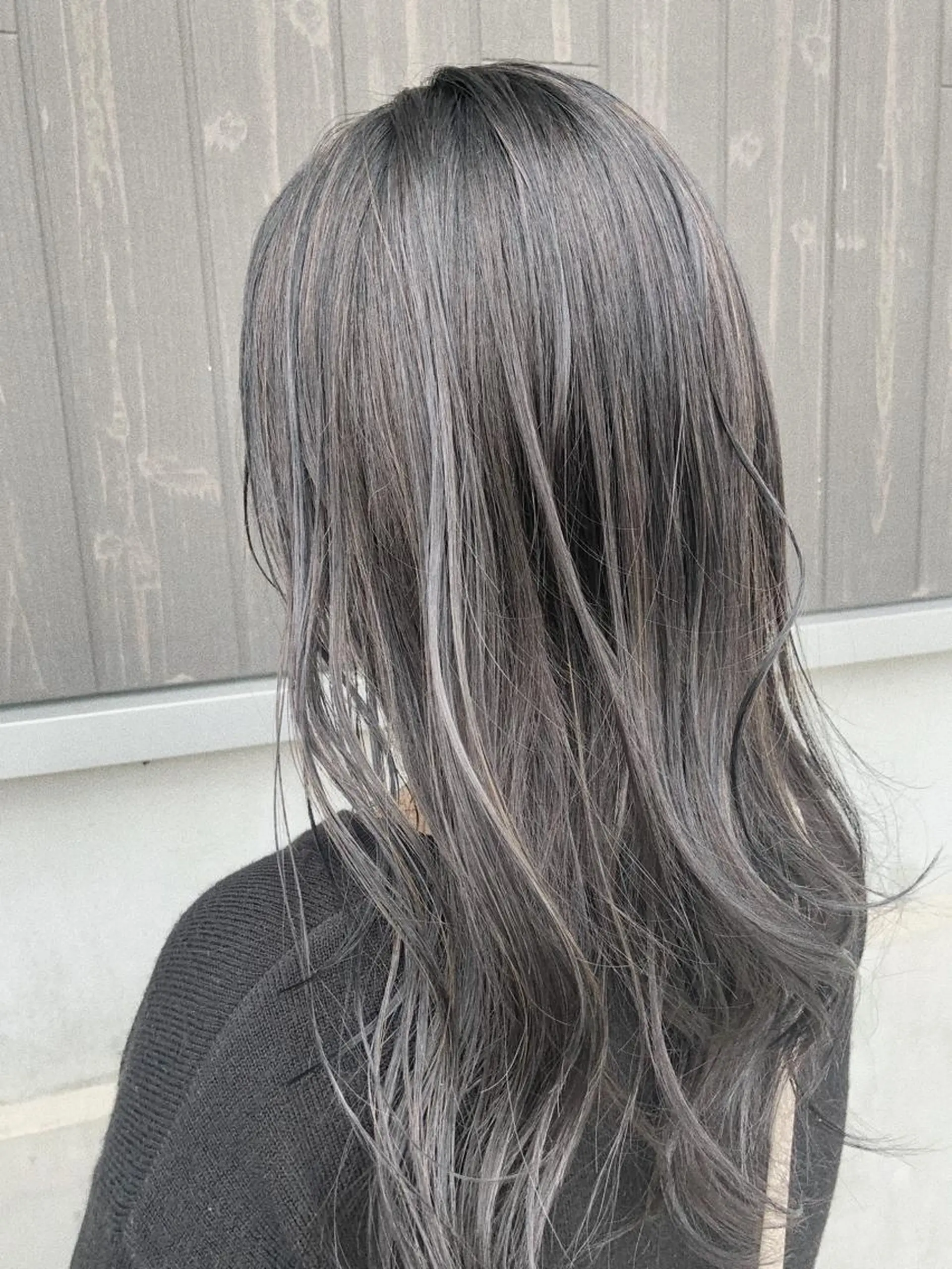 セミロング カラー アッシュ ラベンダーカラー ラベンダーアッシュ カット ヘアカラー トリートメント NAKAGAWA YUICHIのヘアスタイル