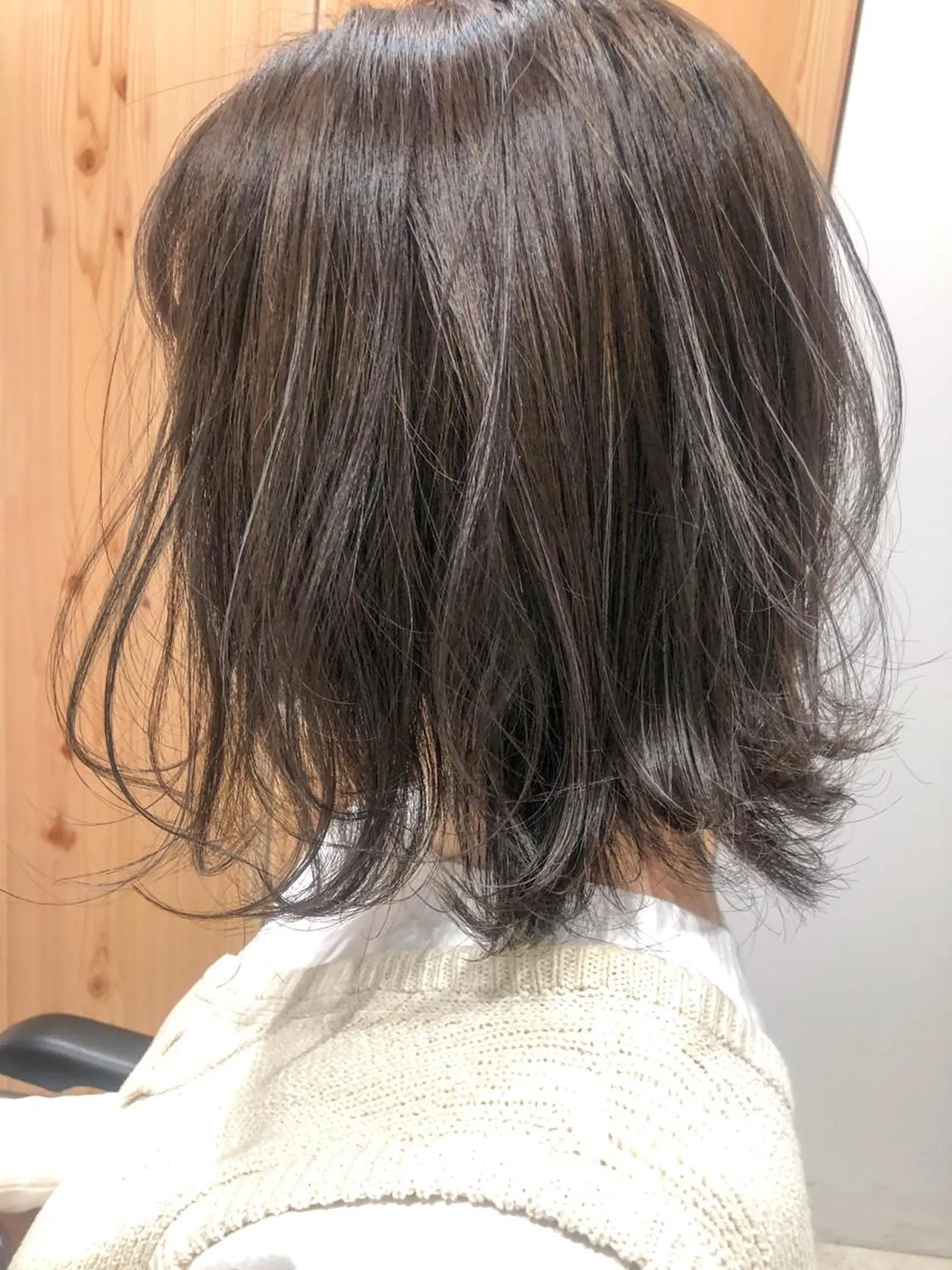 ミディアム カラー ハイライトカラー ハイライト カット ヘアカラー トリートメント センスをお届けします 大谷将生infpのヘアスタイル