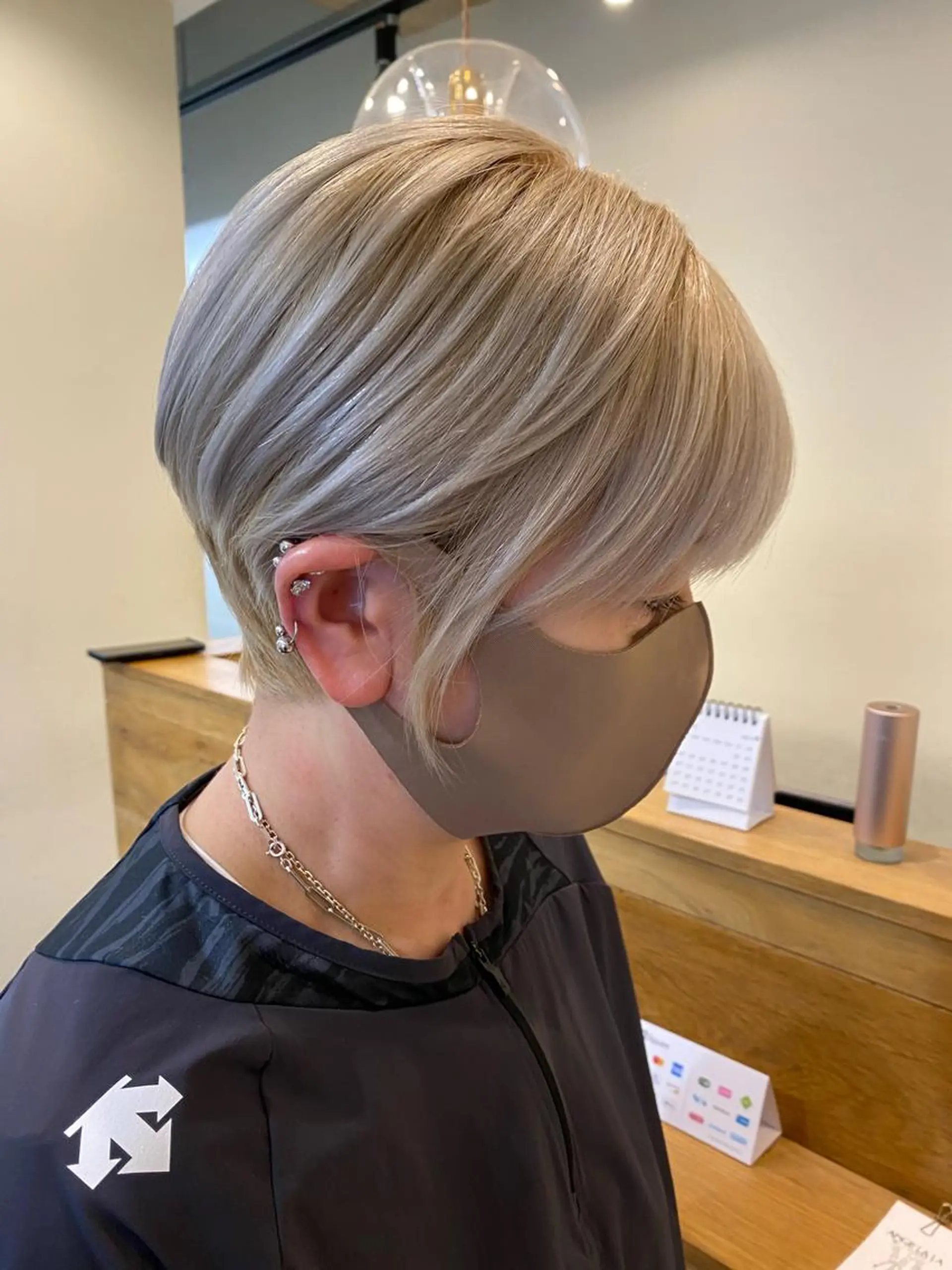 ショート カラー solo店長 大橋康智のヘアスタイル