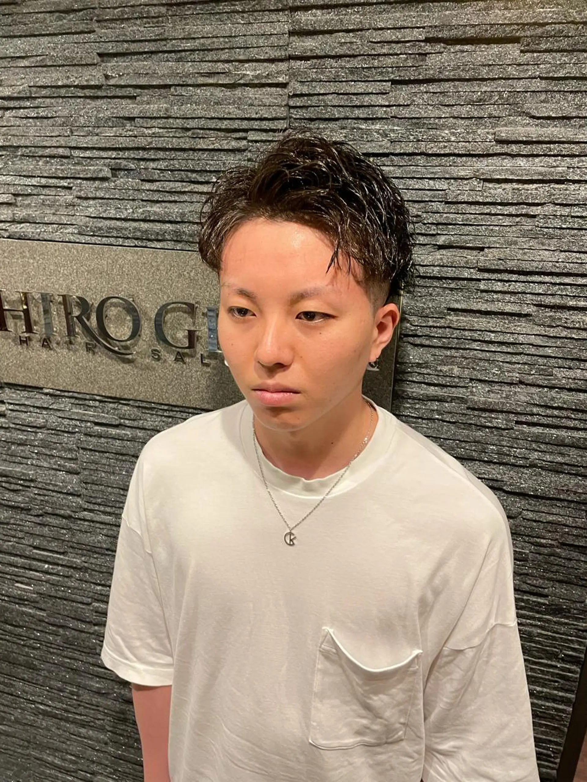 ショート パーマ メンズ メンズパーマ メンズツイストパーマ ツイストパーマ カット指名No1漆原 聡のヘアスタイル