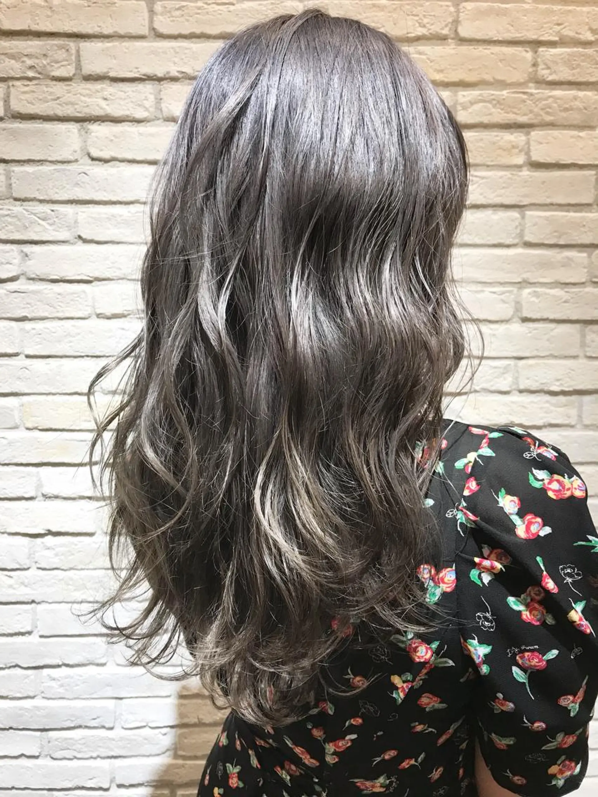 ミディアム カラー シールエクステ⭐️ オオミタクヤのヘアスタイル