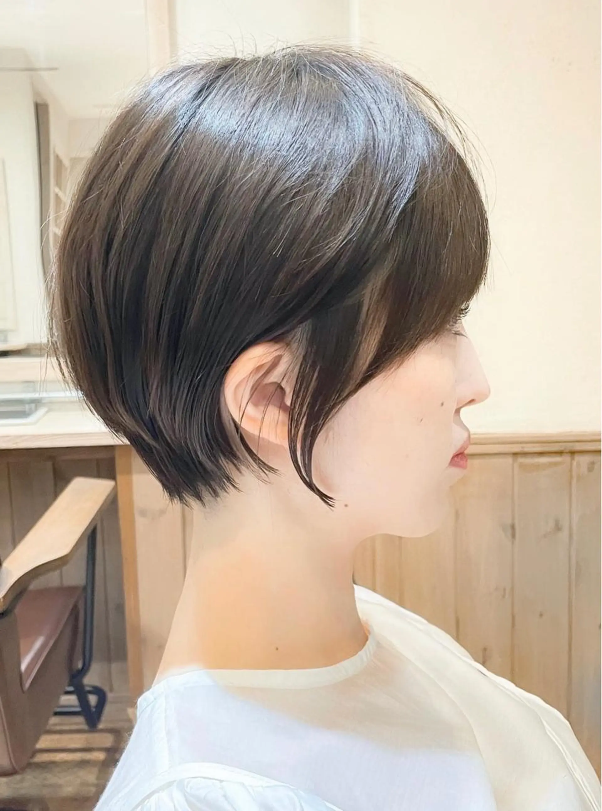 ショート ショートヘア くすみカラー、大場猛のヘアスタイル