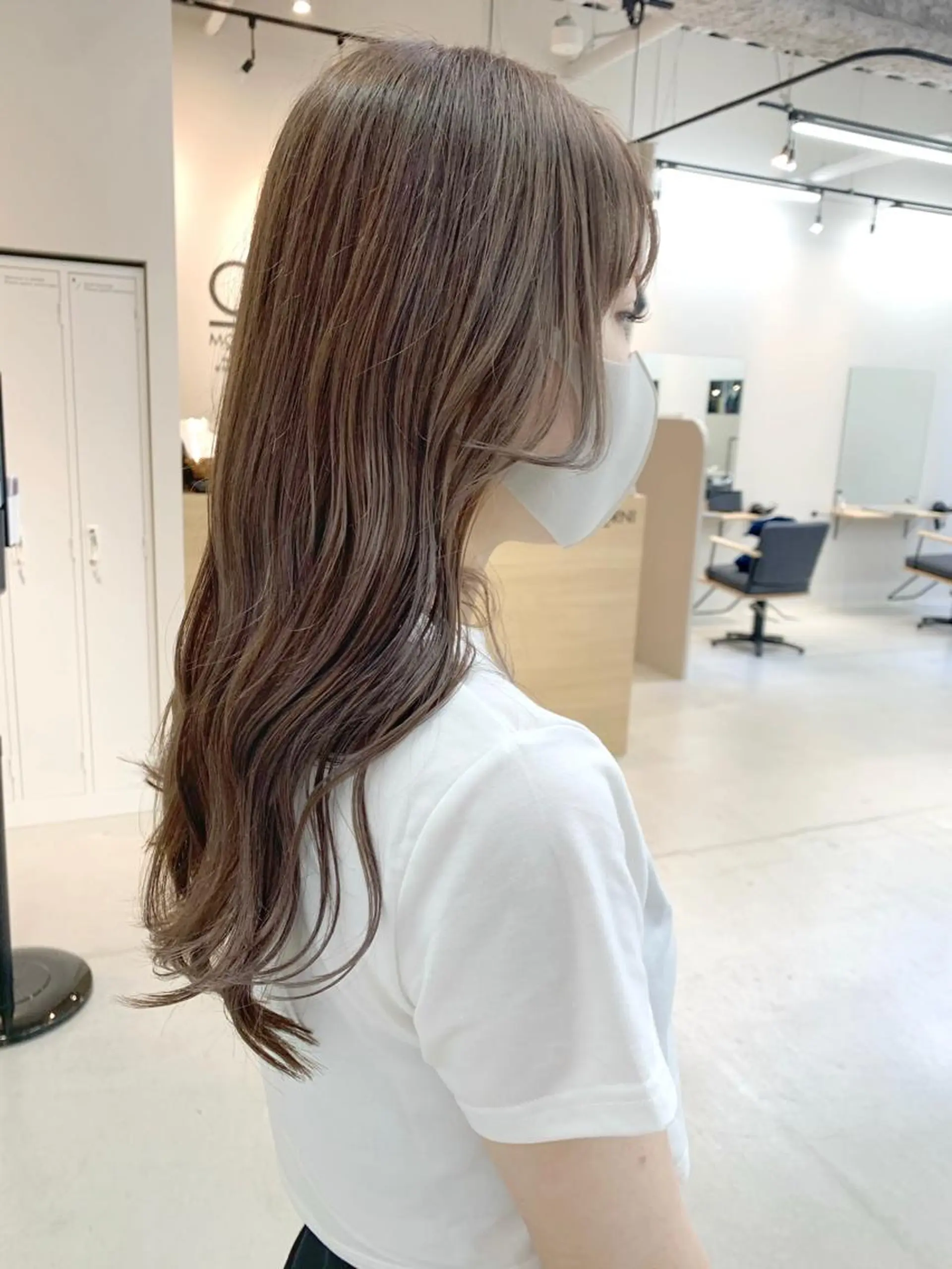 ロング カラー ベージュカラー ミルクティーベージュ カット ヘアカラー 樫原裕二/レイヤー カット/透明感カラーのヘアスタイル
