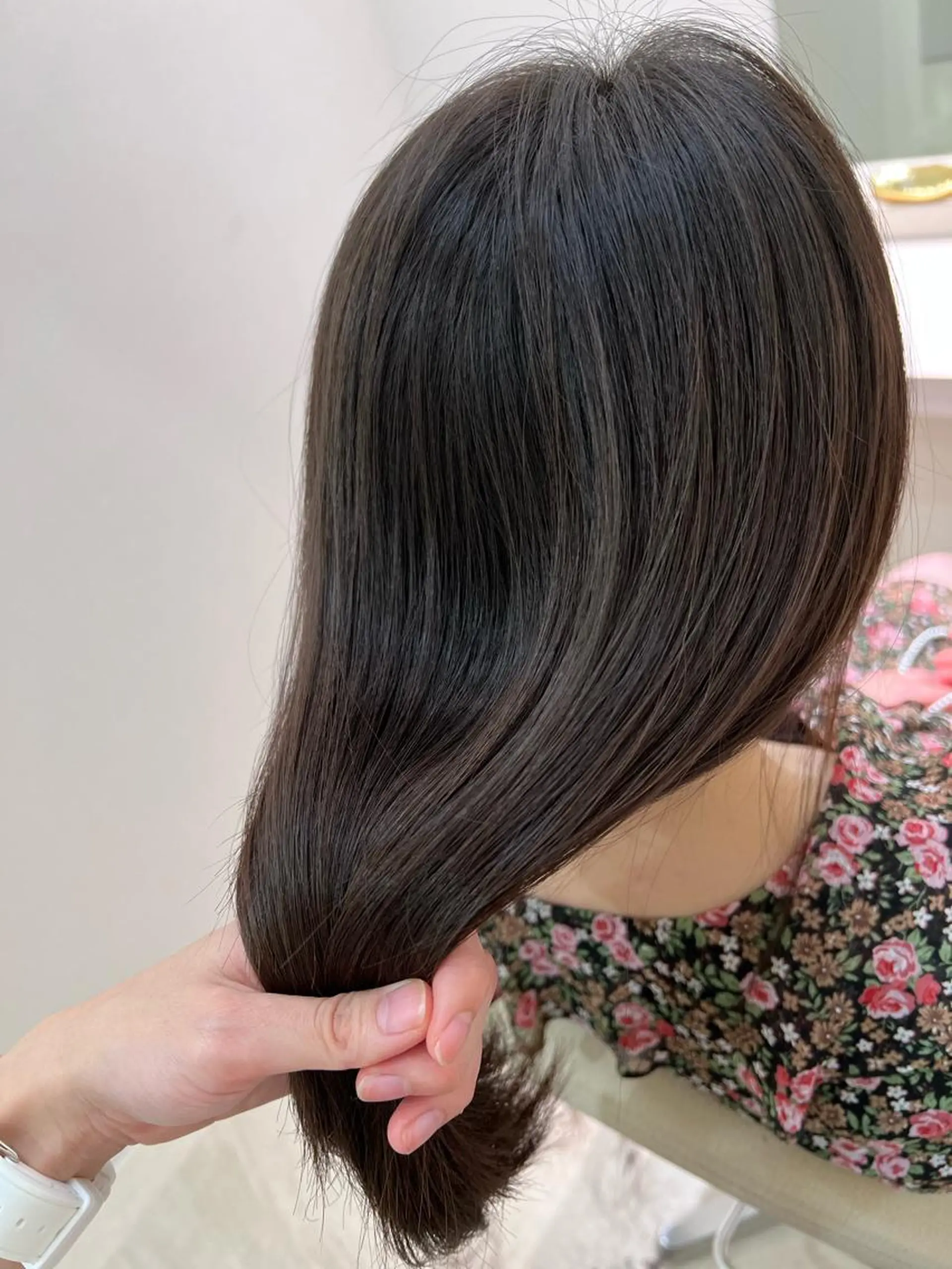 ロング カラー カット ヘアカラー トリートメント 暗髪/艶髪/Ono .のヘアスタイル