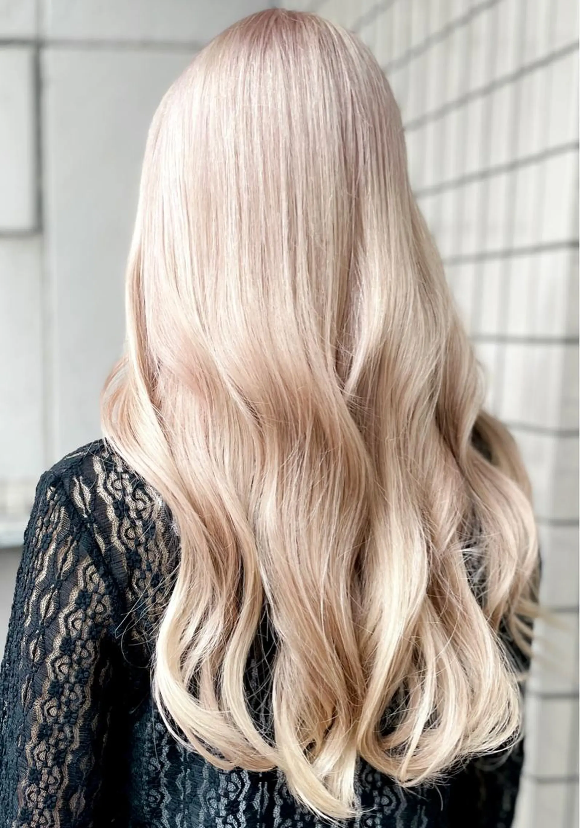 ロング ヘアカラー 原 千景のヘアスタイル