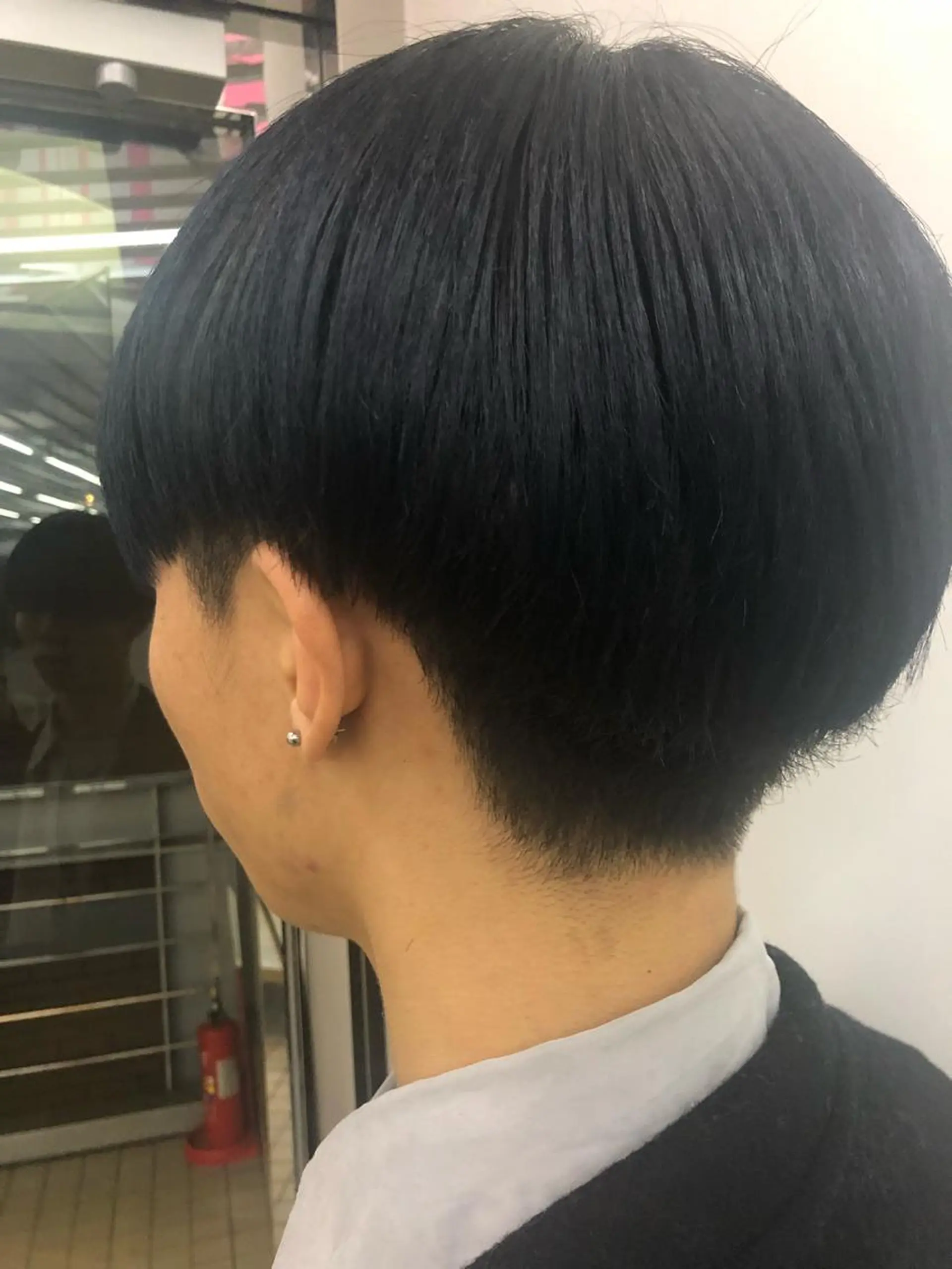 ショート カラー 🌈圧倒的デザイン力 内井省吾のヘアスタイル