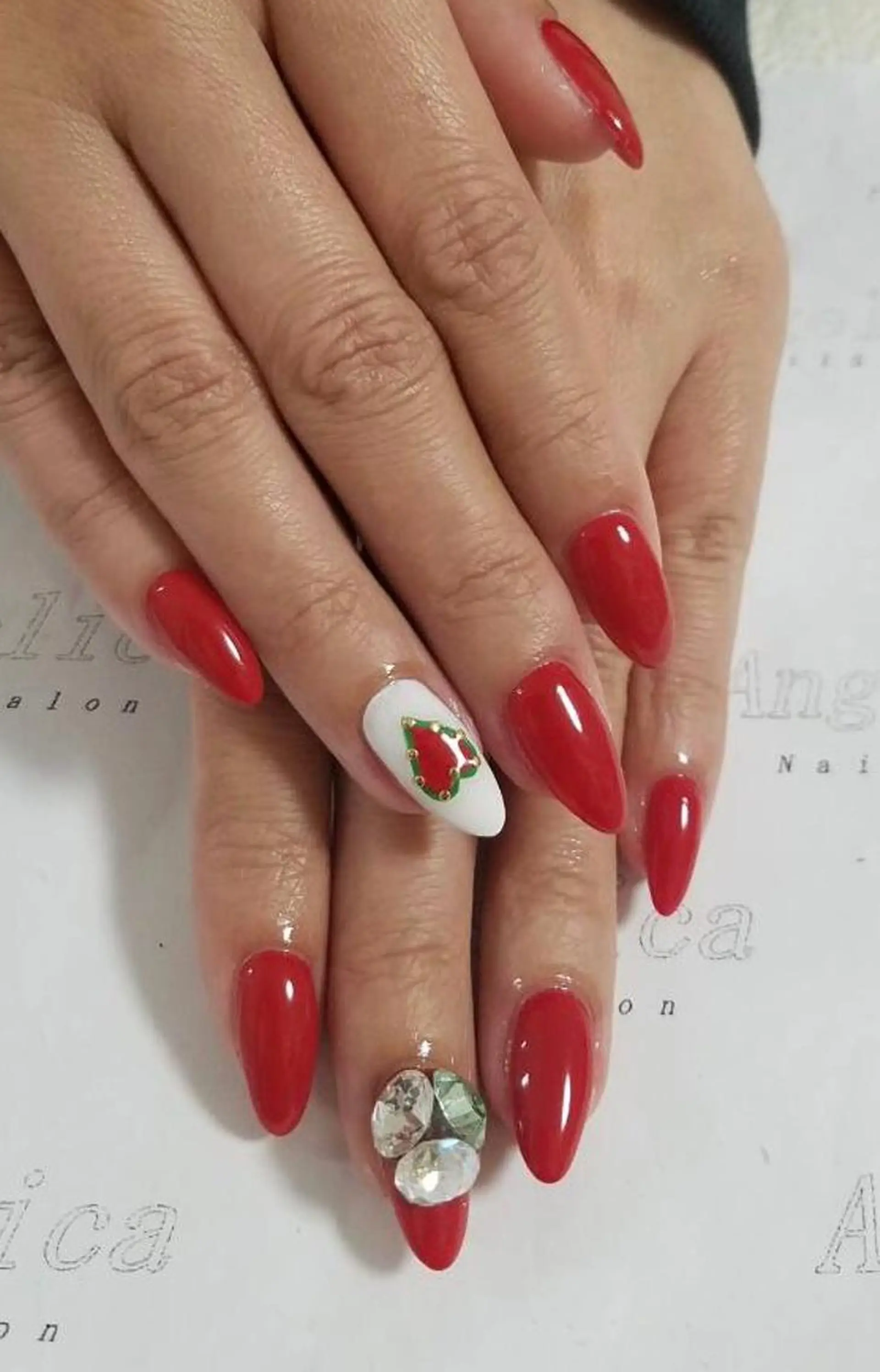 ネイル ハンドネイル Angelica ネイリストのネイルデザイン