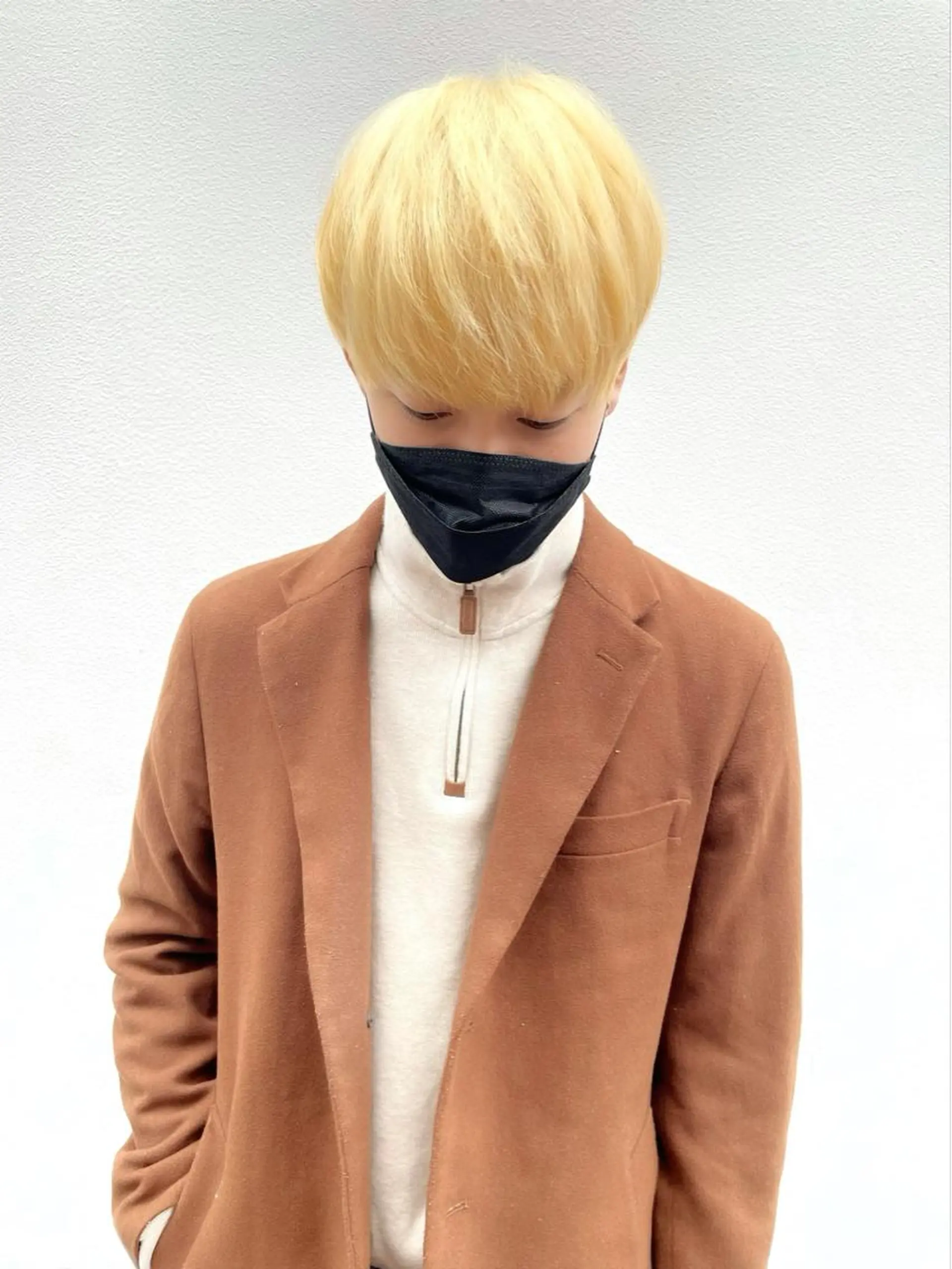 ショート カラー メンズ メンズブリーチ ブリーチ 抜きっぱなしブロンド ブロンド カット ヘアカラー トリートメント 〽️magico/ ウルフDaiki〽️のヘアスタイル