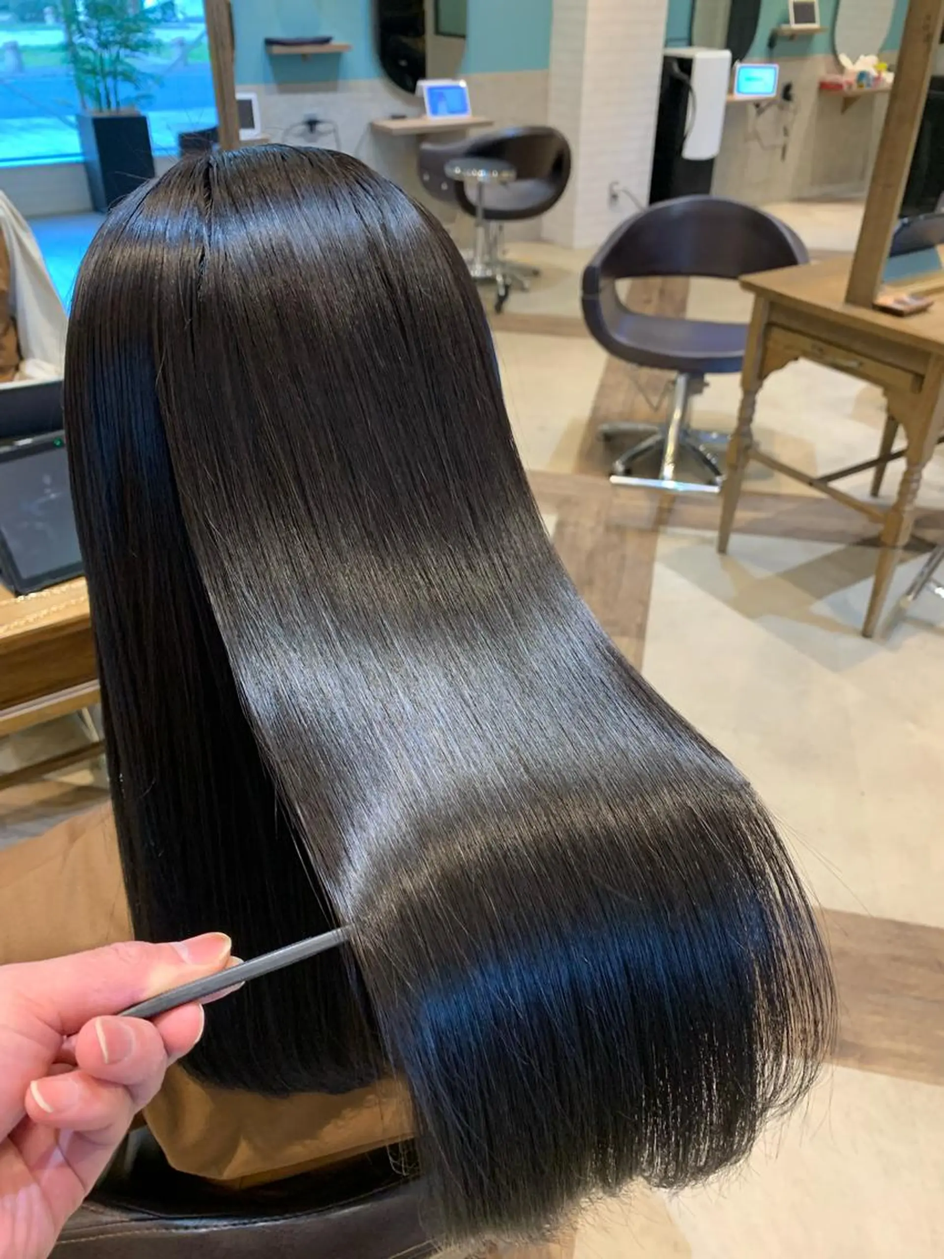 セミロング パーマ 髪質改善 トリートメント 酸性ストレート ストレートパーマ 🌟髪質改善/透明感 🌟代表RYOのヘアスタイル