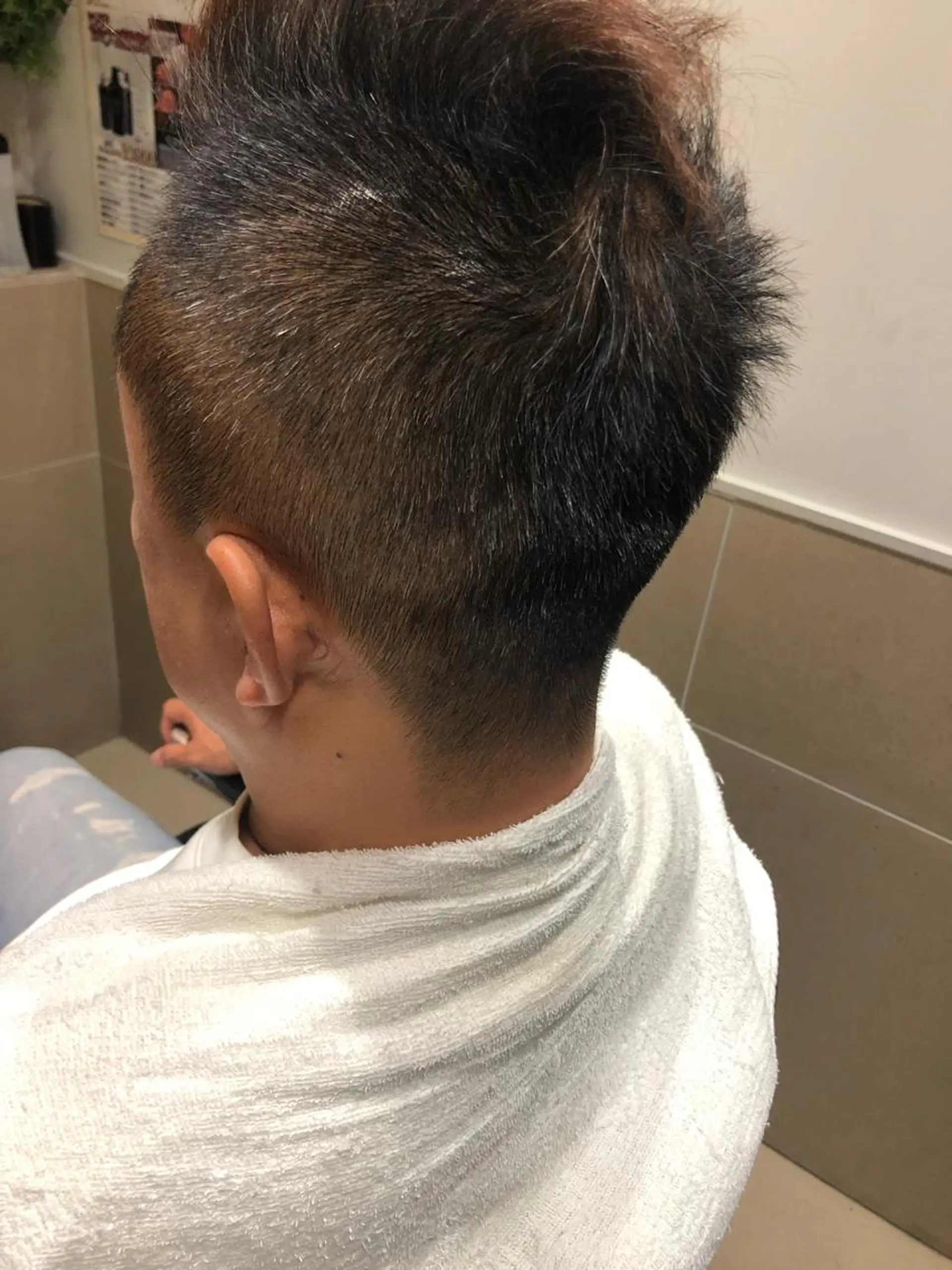 ショート メンズ オールバック 刈り上げ ヒロ銀座BARBERSHOP横浜店所属・横浜 カット全般 大槻のヘアスタイル