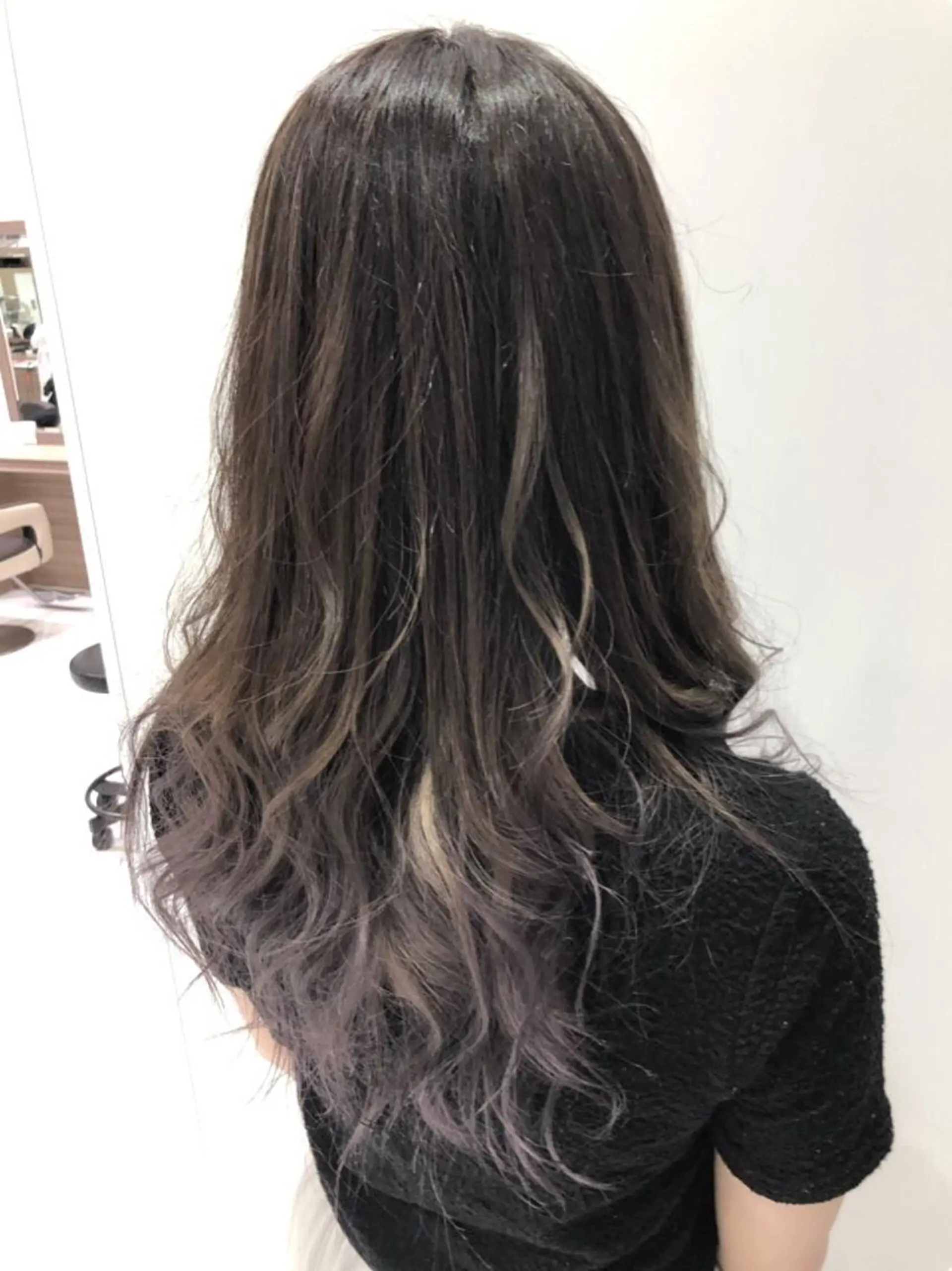 セミロング カラー グラデーションカラー 宮林　努 / Ash 日野店のヘアスタイル