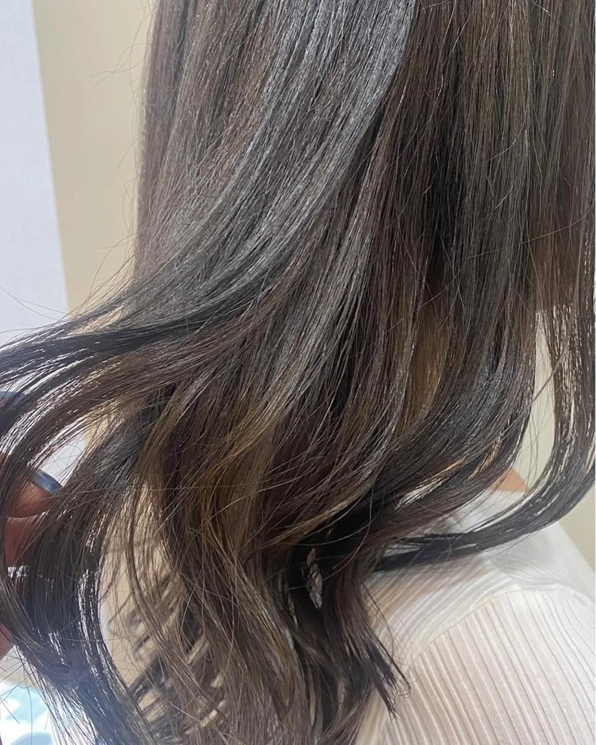 セミロング 藤原 侑香のヘアスタイル