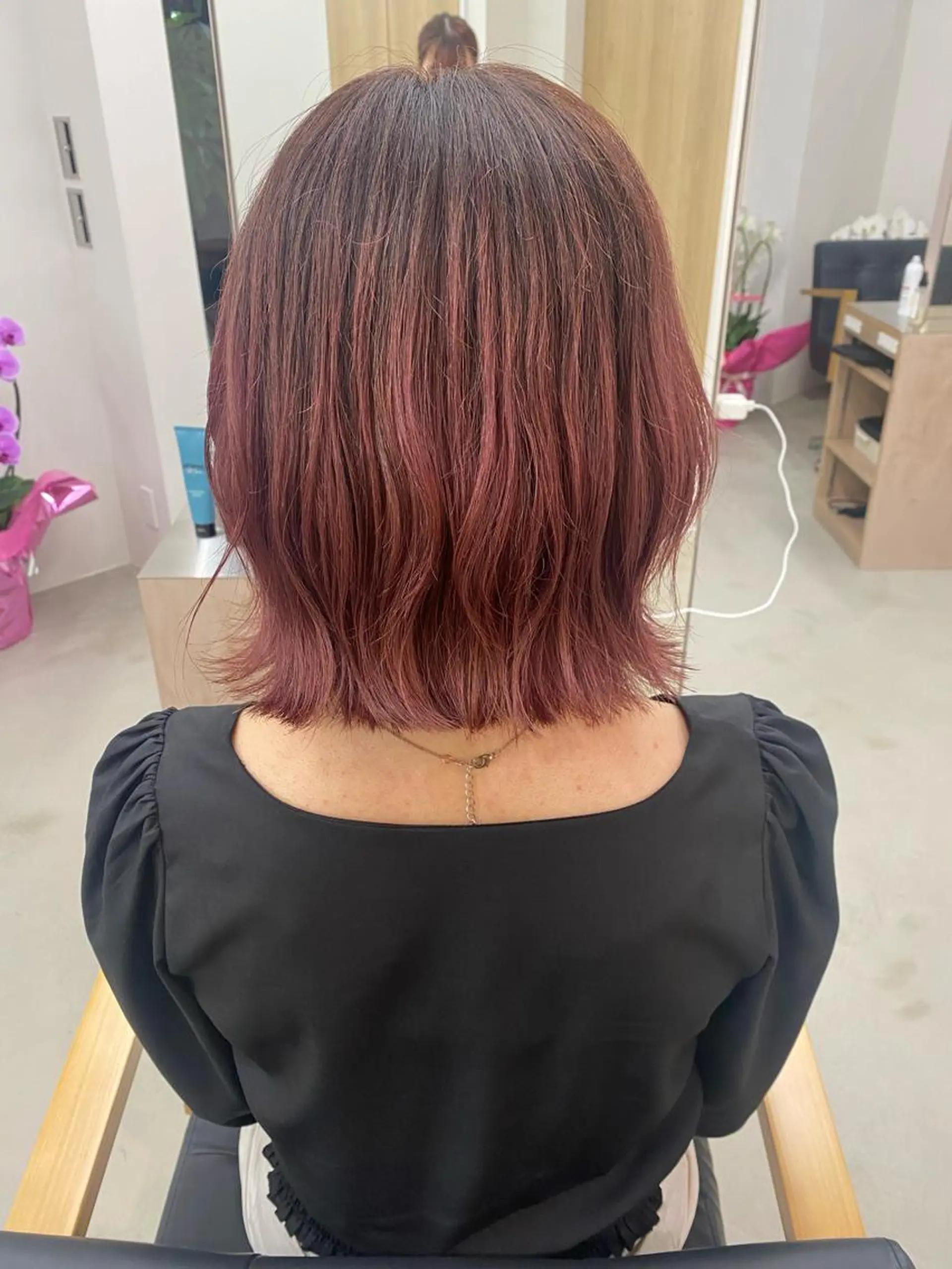 ショート akane/ 縮毛矯正/暖色のヘアスタイル