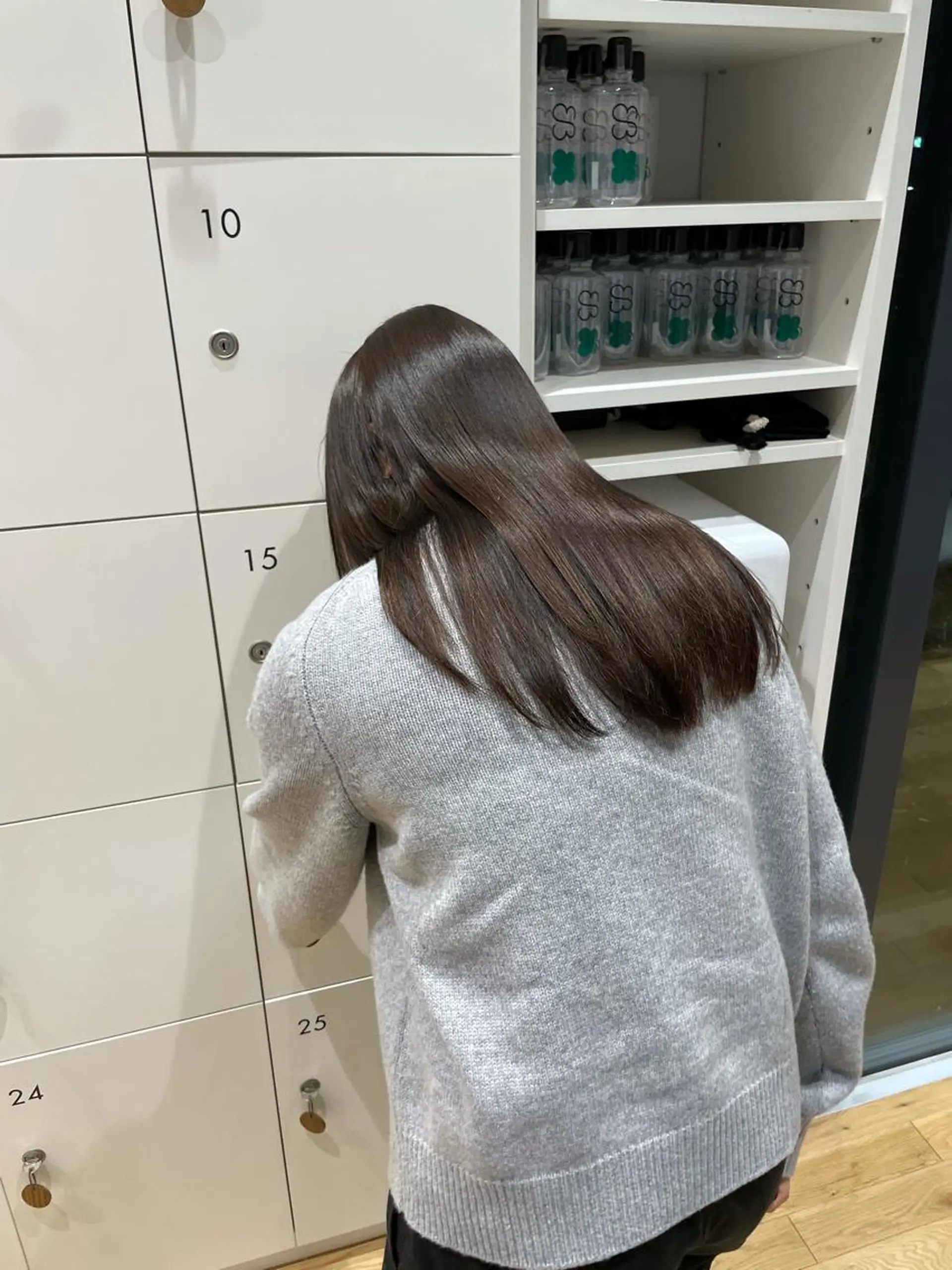セミロング カット ヘアカラー 🥀似合わせ🥀 柔らかカラー・タイトのヘアスタイル