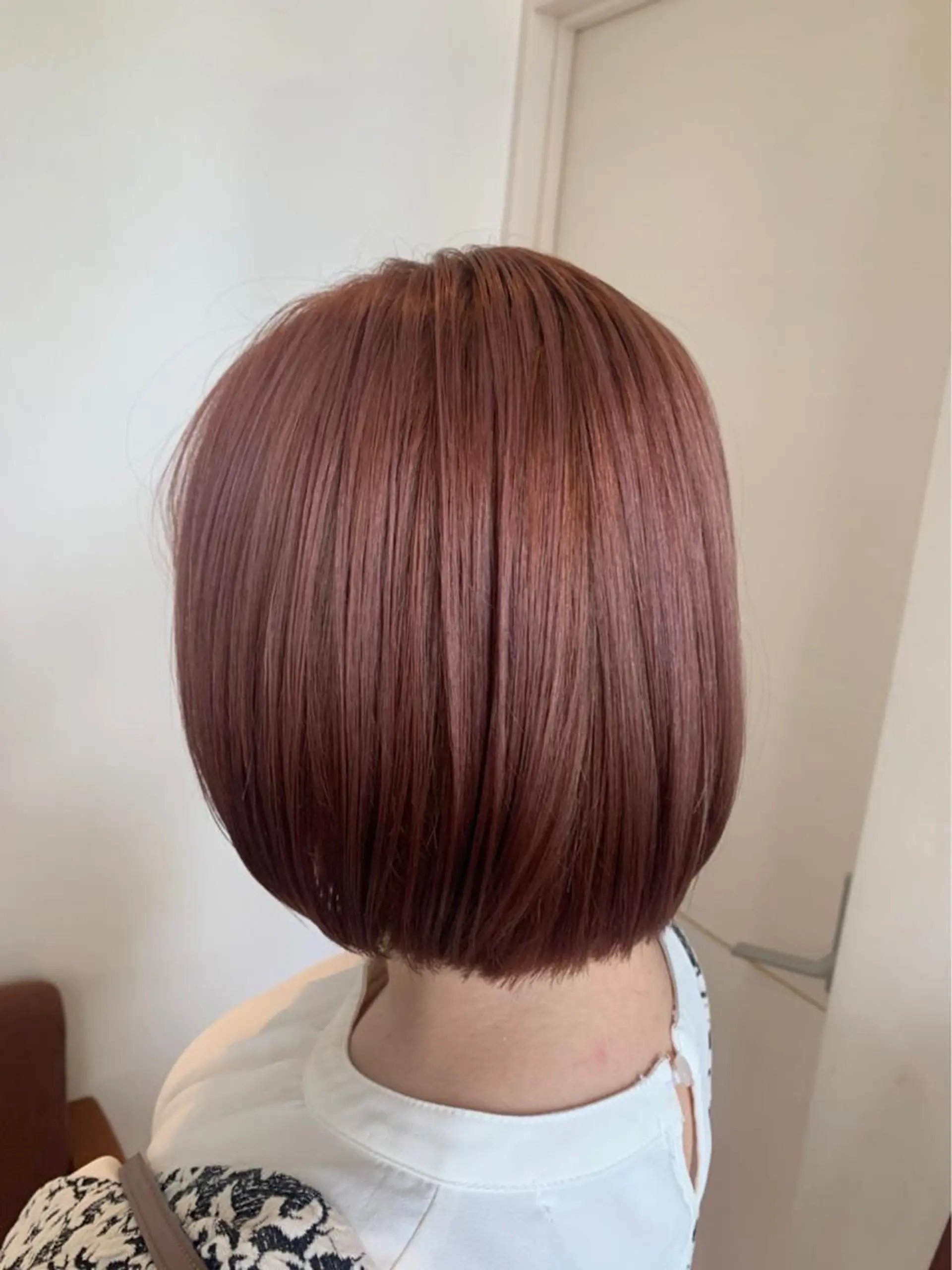 ショート カラー ベージュカラー ピンクカラー ピンクベージュ 💎韓国カラー Giness坂下巧のヘアスタイル