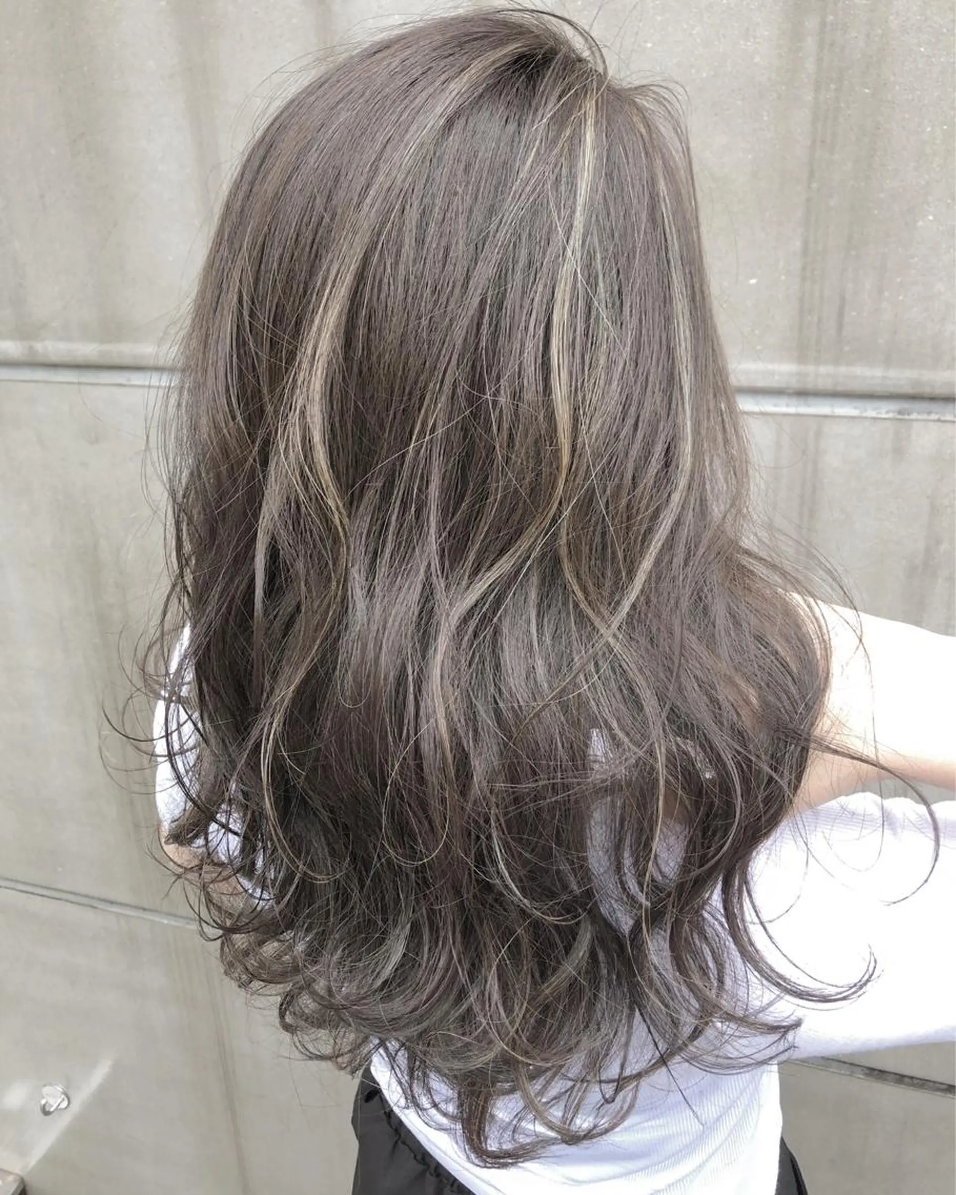 セミロング カラー 北間 寛哉のヘアスタイル