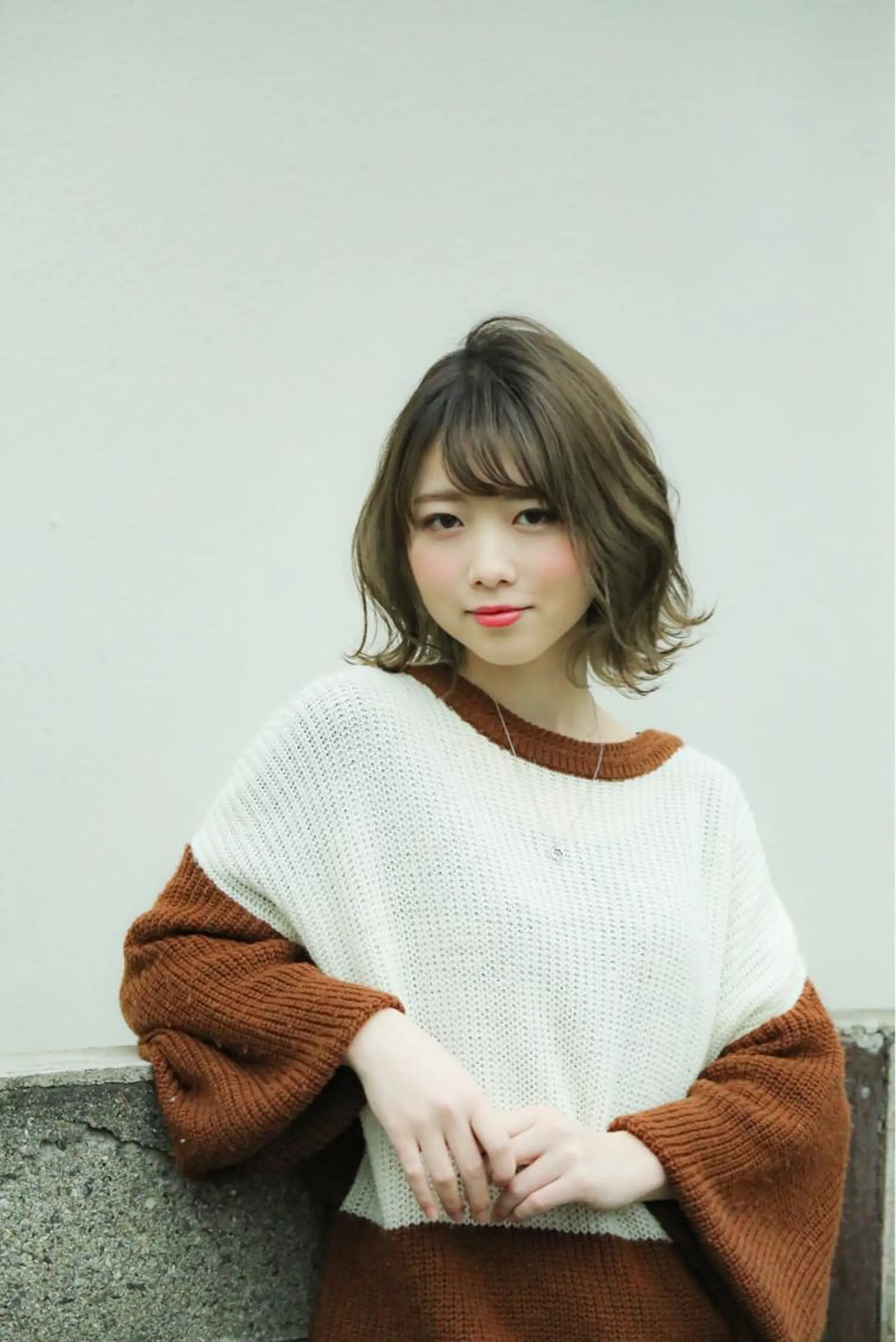 ミディアム カット 縮毛矯正 トリートメント TAI透明カラー 柔らかい縮毛矯正のヘアスタイル