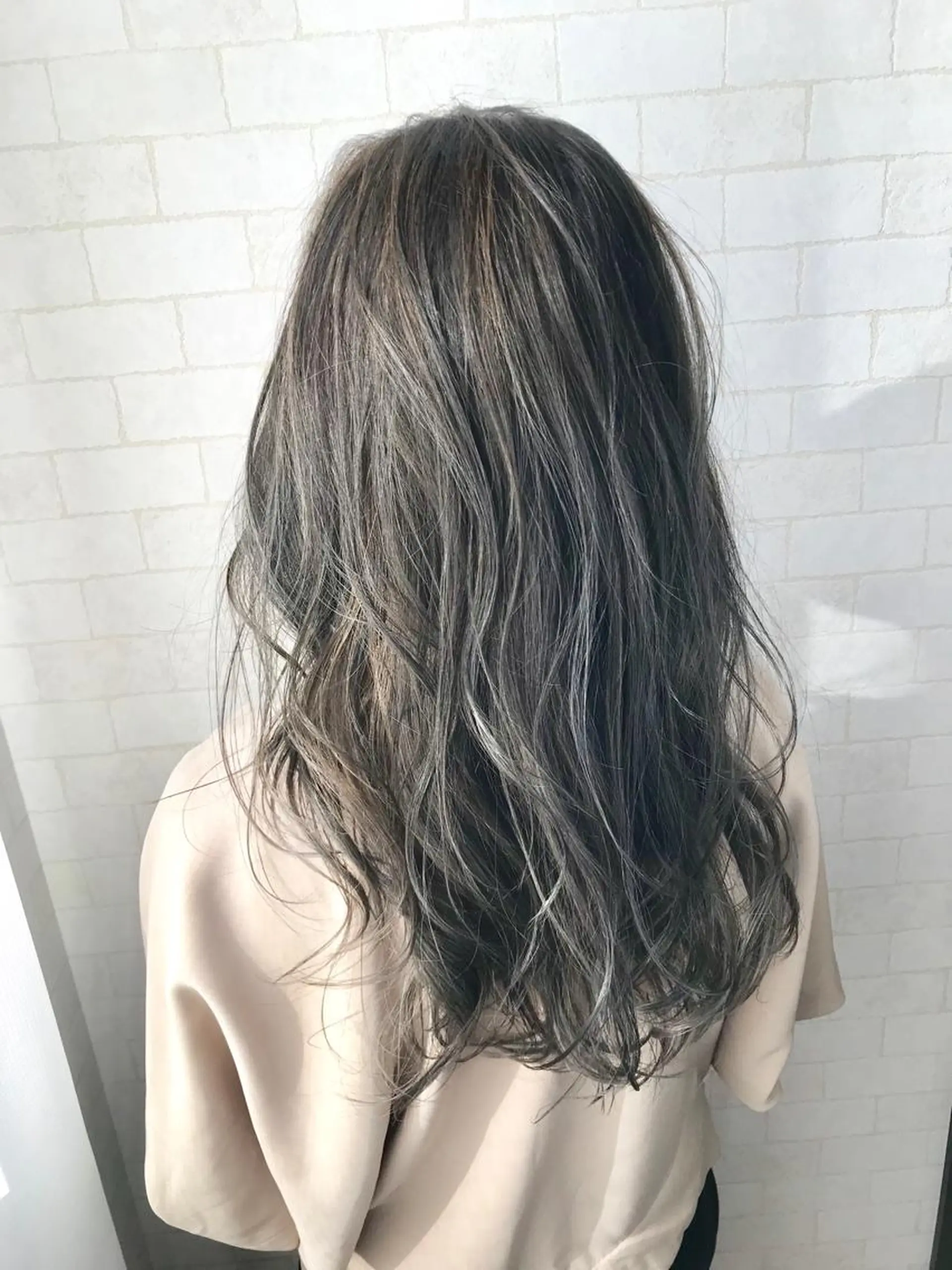 ロング カラー 神野 雅樹のヘアスタイル