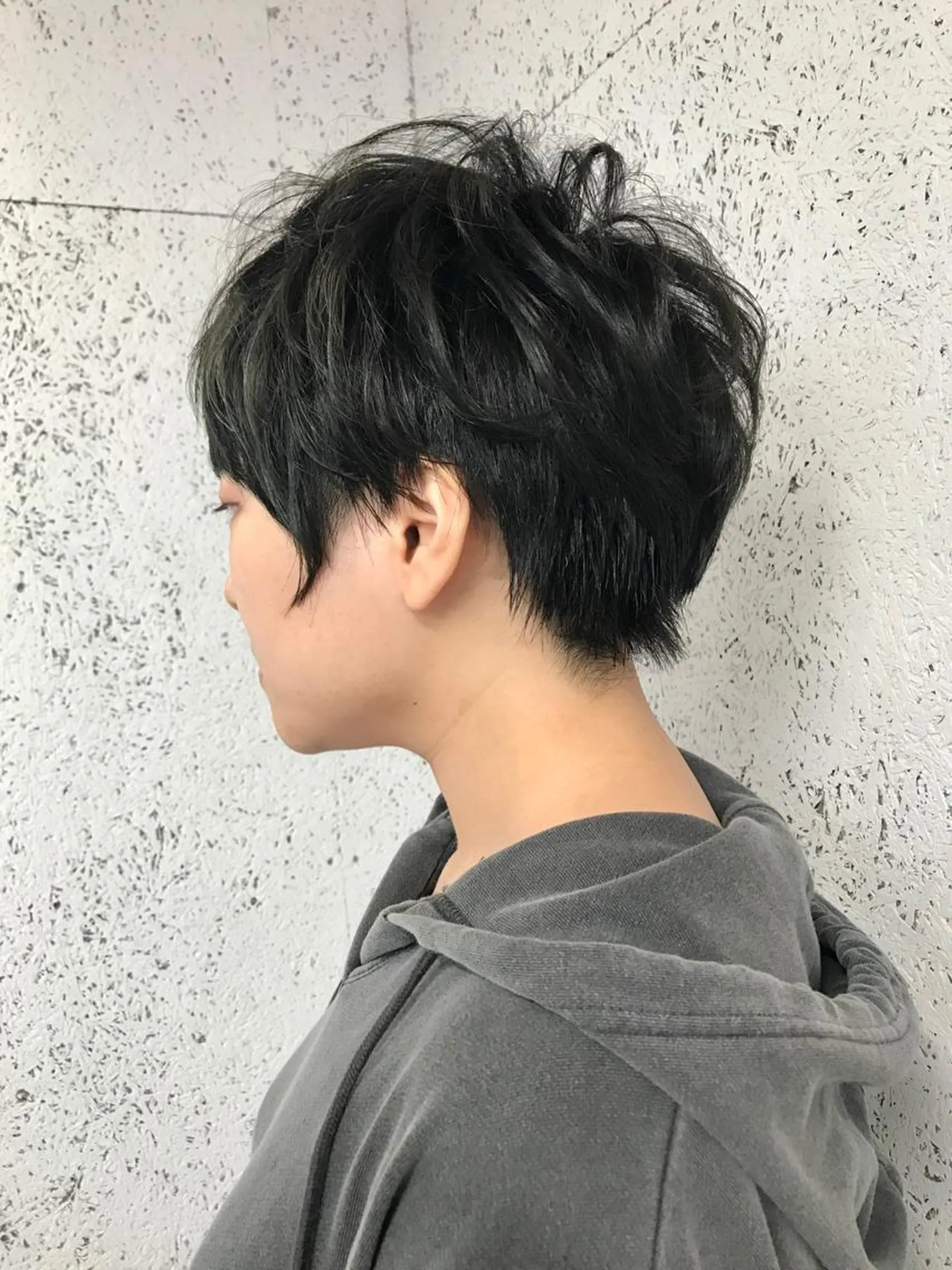 ショート カラー KOOKI スティードトーキョーのヘアスタイル