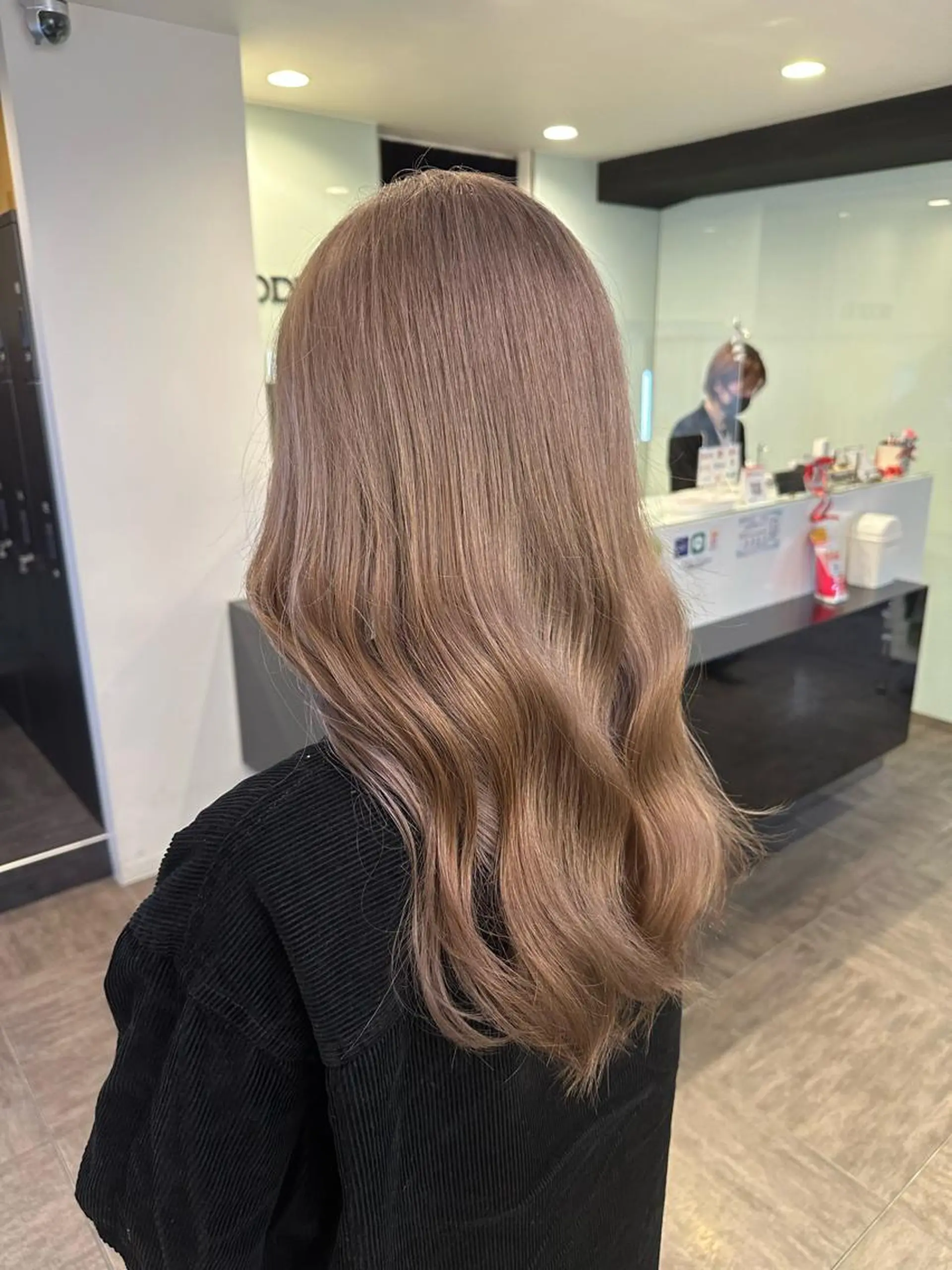 ロング カラー ヘアカラー レイヤー/艶カラー ROKUのヘアスタイル